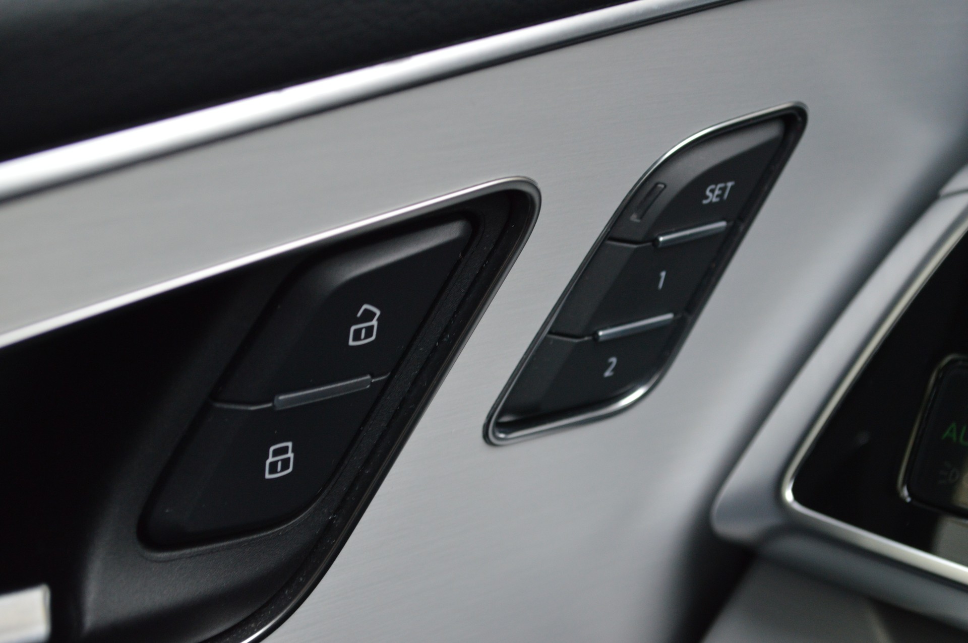 AUDI Q8 45 TDI Black Edition quattro tiptronic-image-24