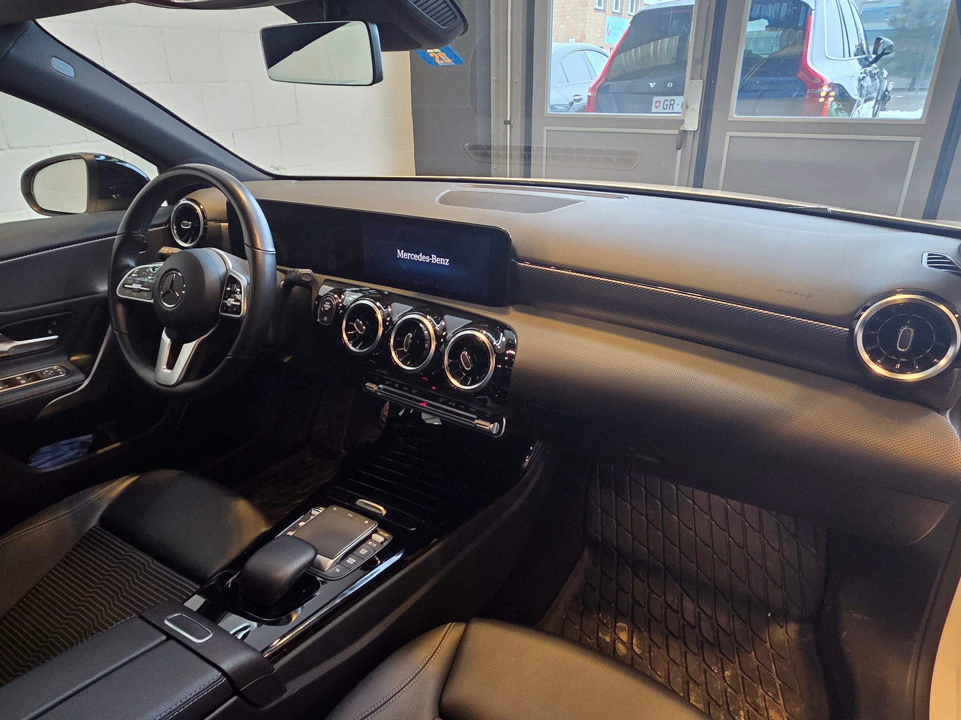 MERCEDES-BENZ A 180 Night Star-image-18