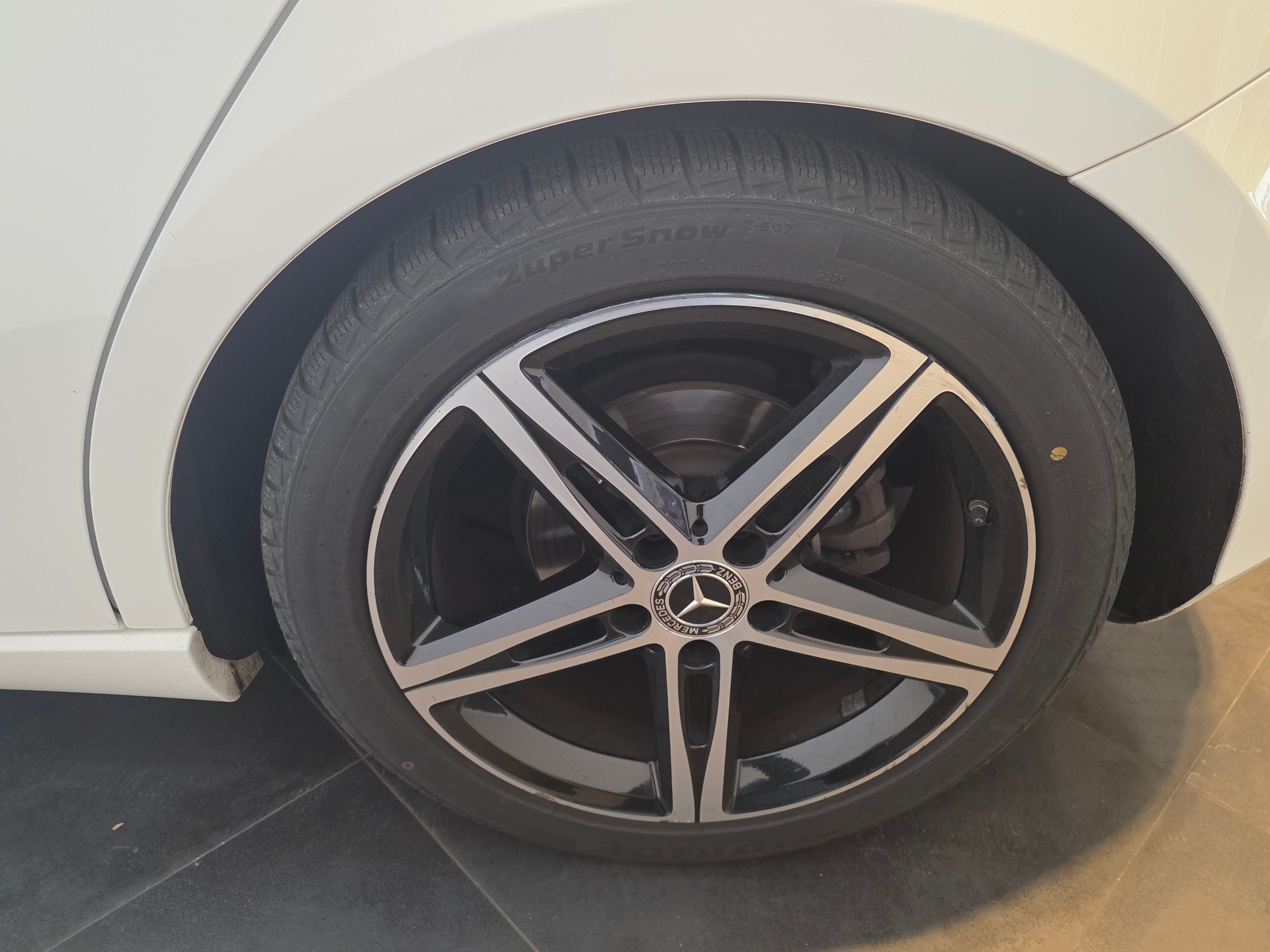 MERCEDES-BENZ A 180 Night Star-image-21