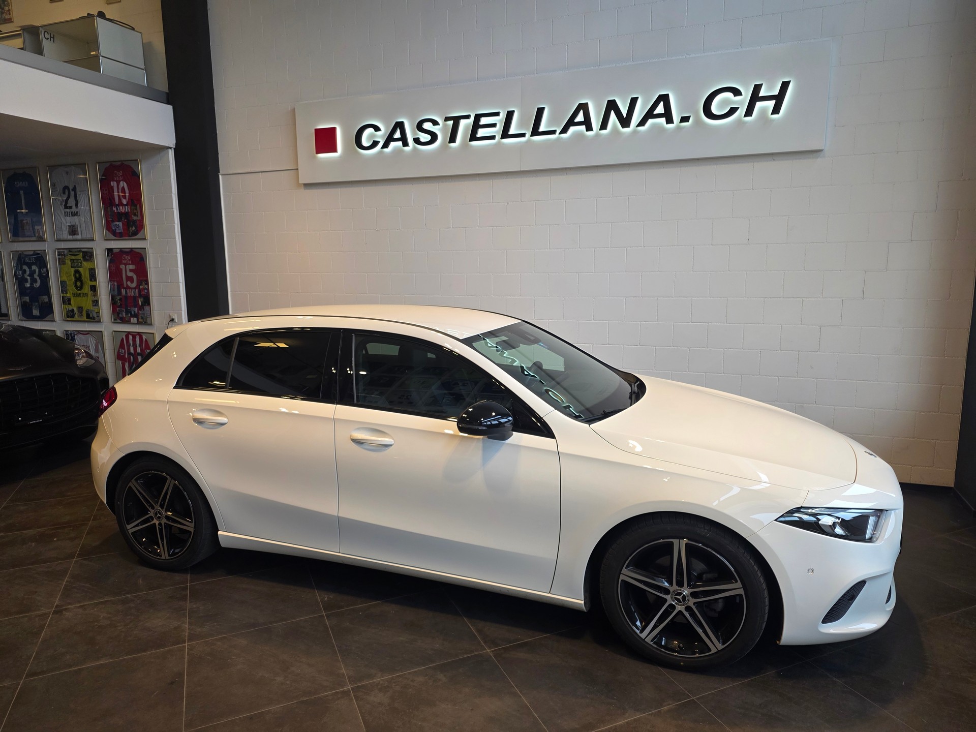 MERCEDES-BENZ A 180 Night Star-image-0