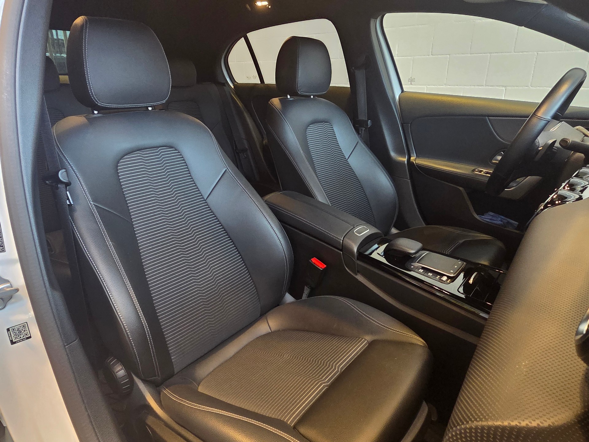 MERCEDES-BENZ A 180 Night Star-image-16