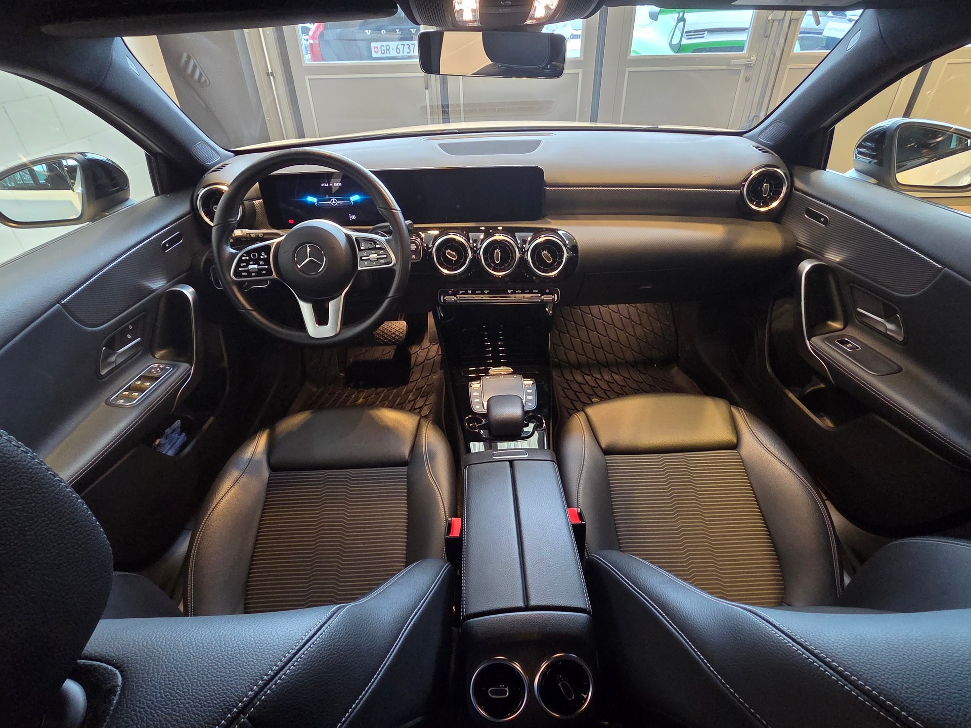 MERCEDES-BENZ A 180 Night Star-image-12