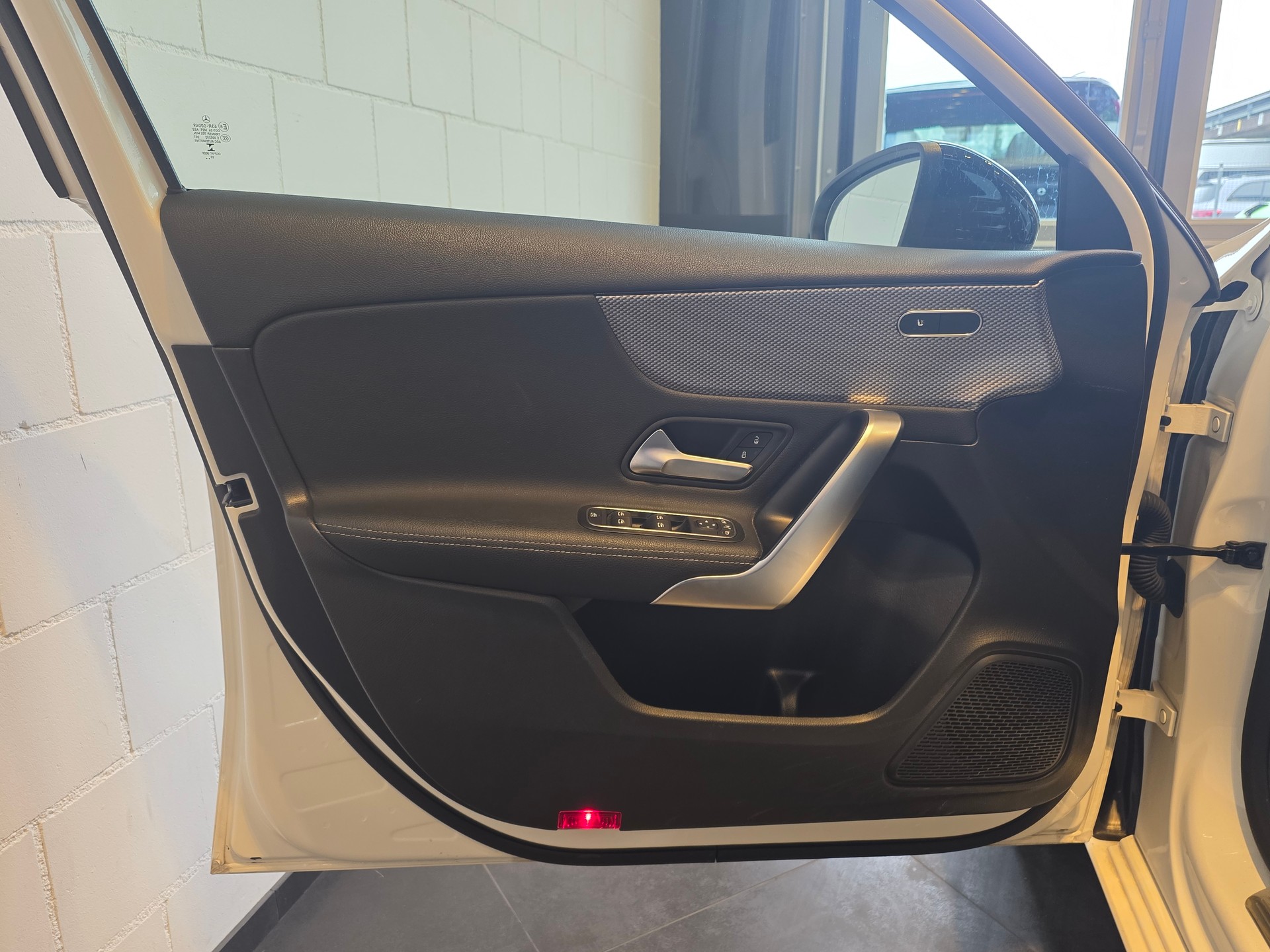 MERCEDES-BENZ A 180 Night Star-image-6