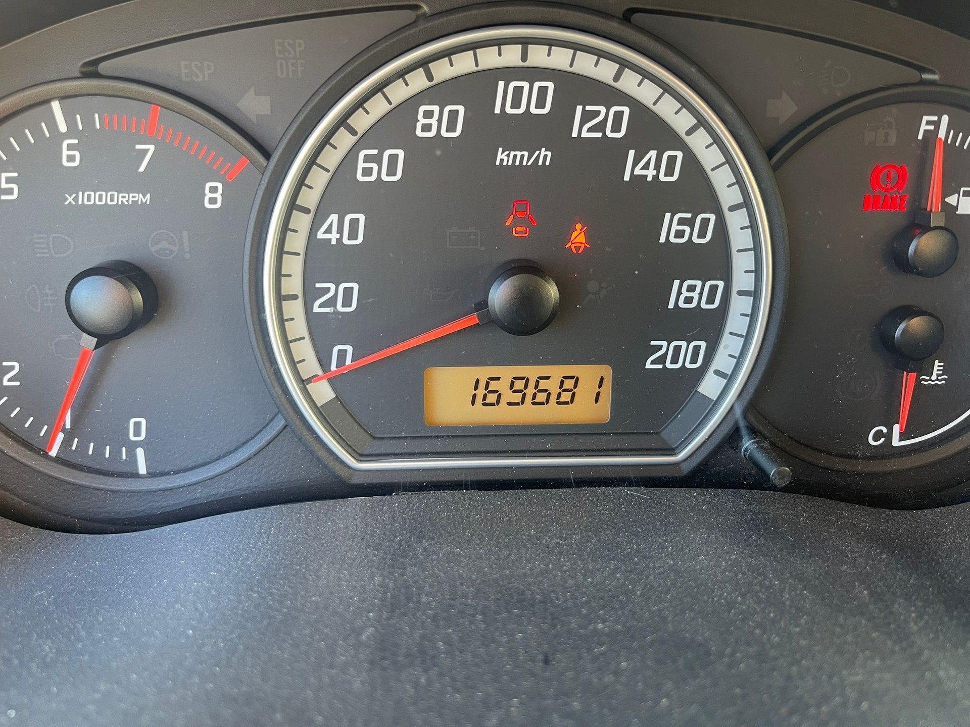 SUZUKI Swift 1.3i 16V GL Top 4x4-image-9