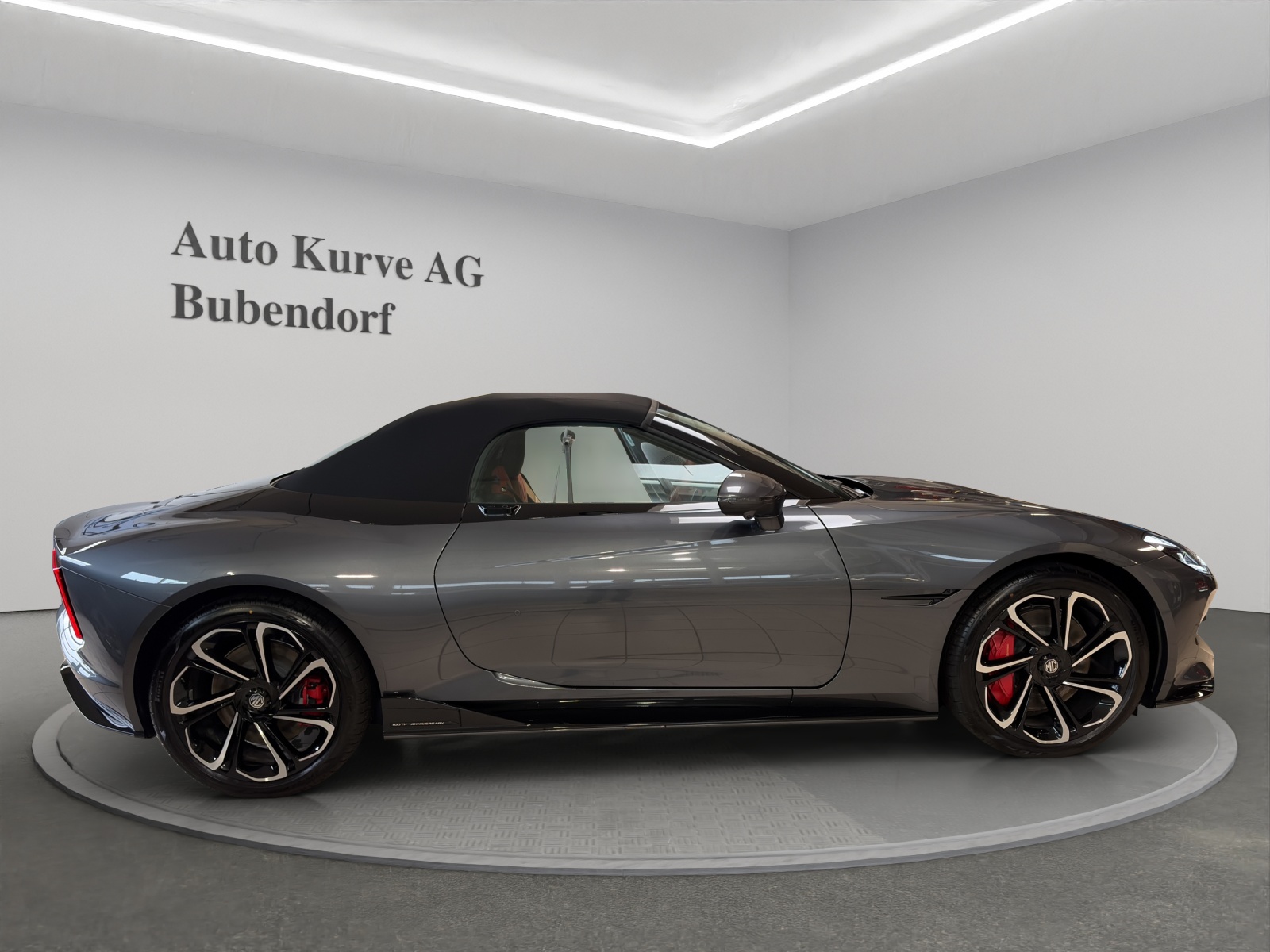 MG Cyberster 77kWh 4WD-showroom-element-1