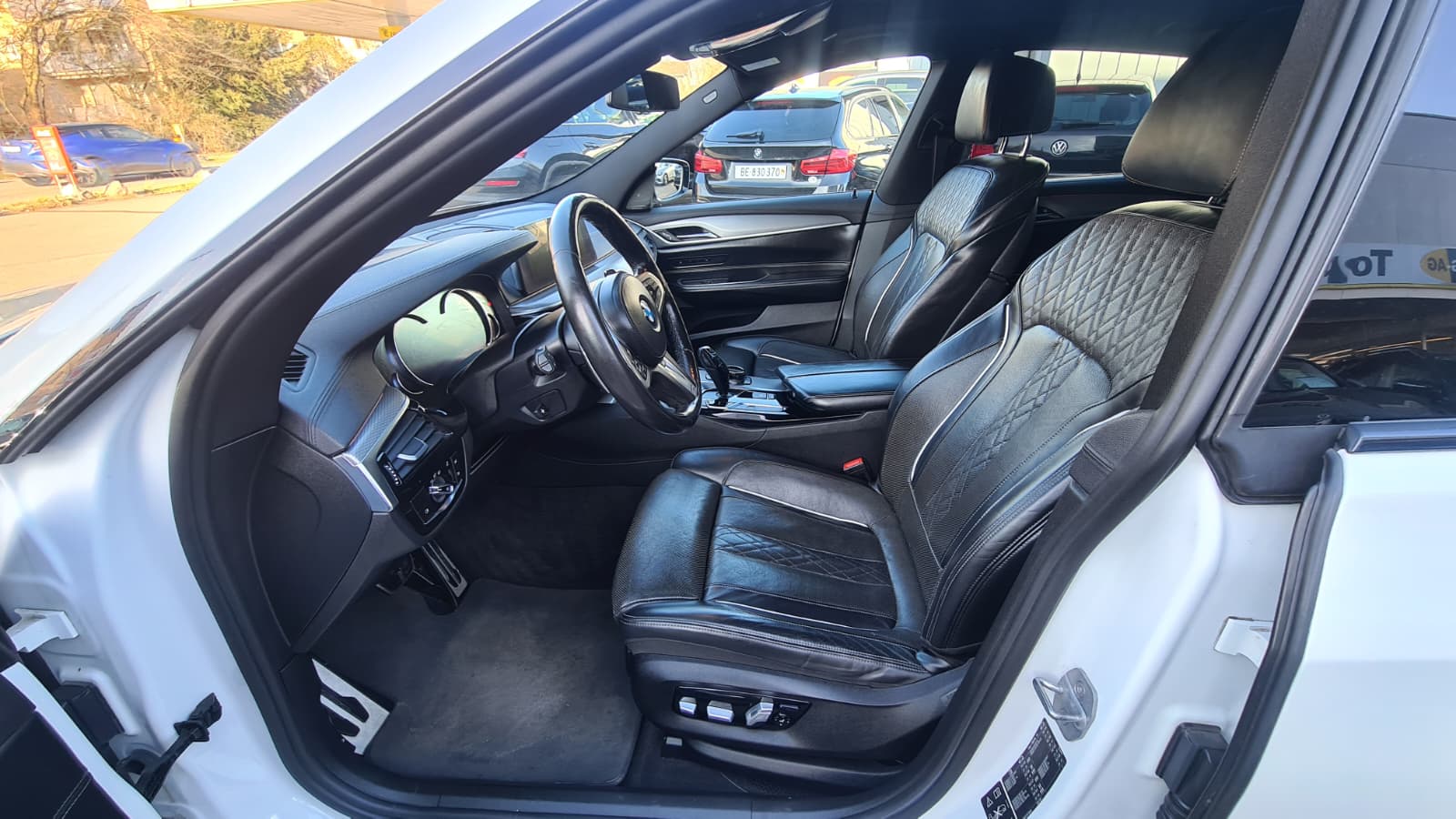 BMW 630d GT xDrive M-Sport Steptronic ** 265 PS ** Voll-Leder ** Navi ** RF-Kamera 360° ** Panorama-Glasdach ** Sitzmemory ** ACC **-image-16