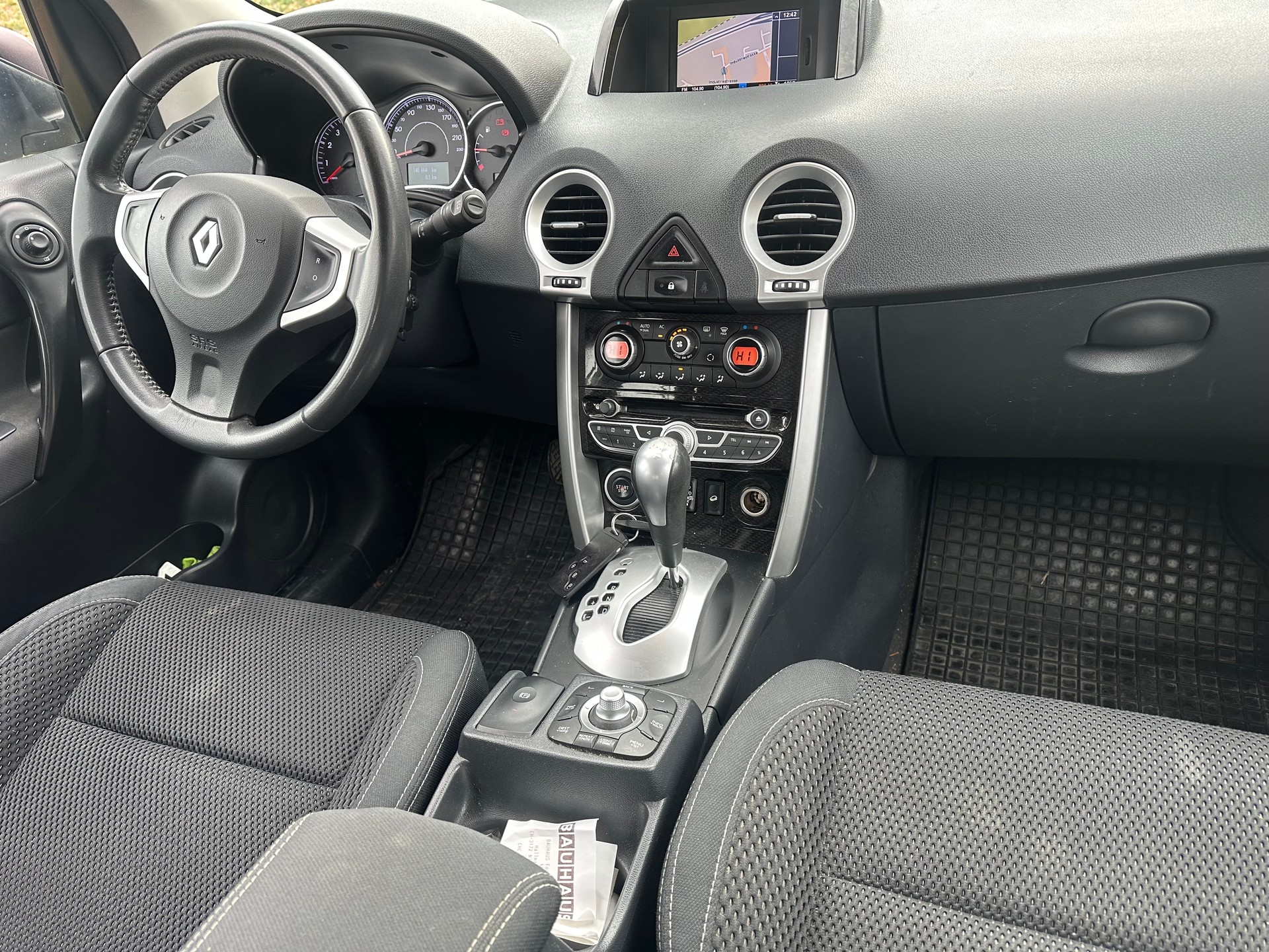 RENAULT Koleos 2.0 dCi Bose 4x4 Automatic-image-4