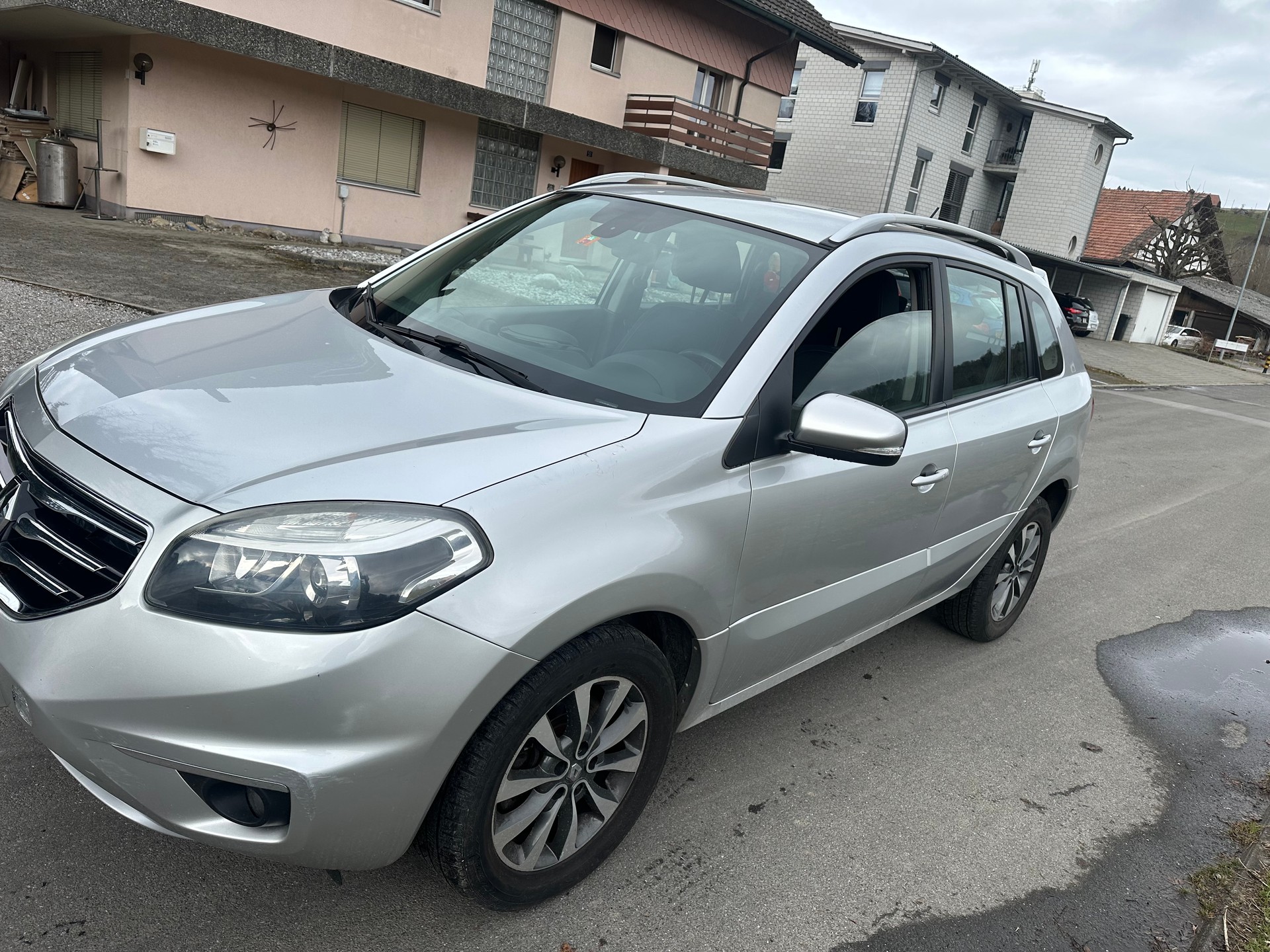 RENAULT Koleos 2.0 dCi Bose 4x4 Automatic-image-2