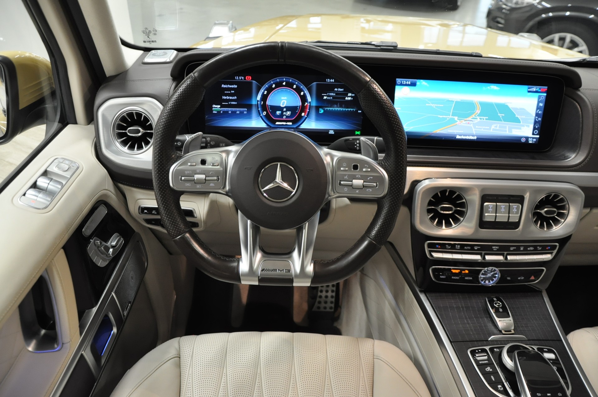 MERCEDES-BENZ G 63 AMG Speedshift Plus G-Tronic-image-17