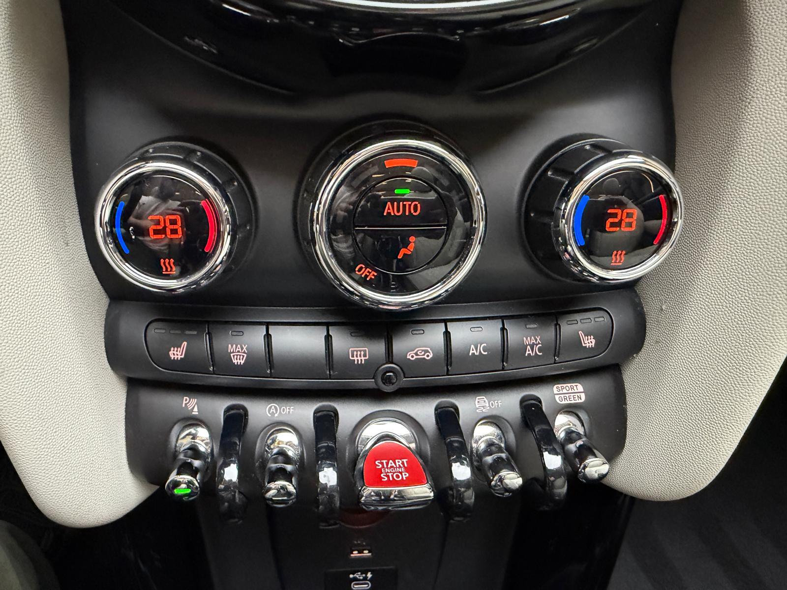MINI Cabrio F57 2.0i John Cooper Works-image-22