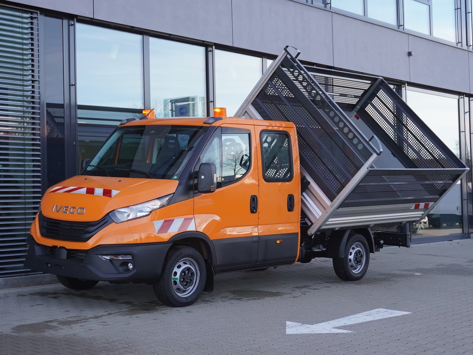 IVECO 35 S 16 A8 Dreiseitenkipper-image-1