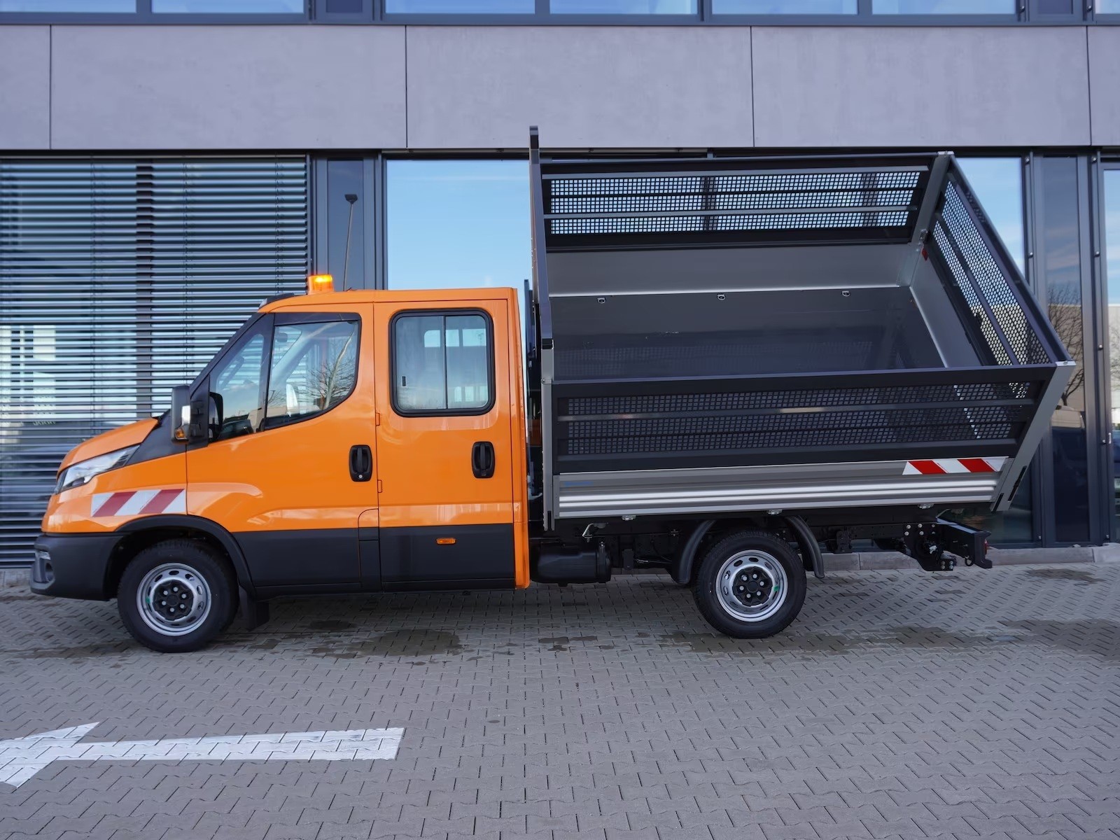 IVECO 35 S 16 A8 Dreiseitenkipper-image-2