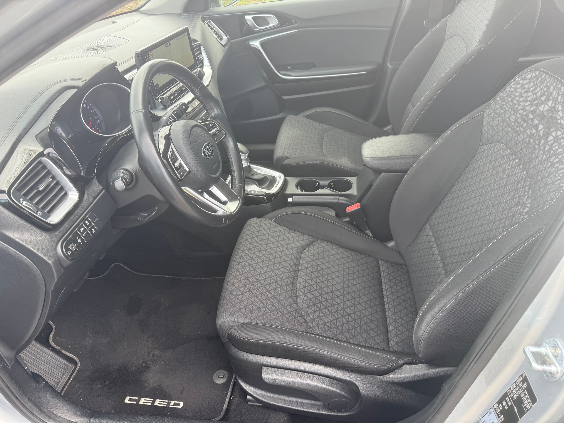 KIA Ceed 1.4 T-GDi Power 2020 DCT-image-9
