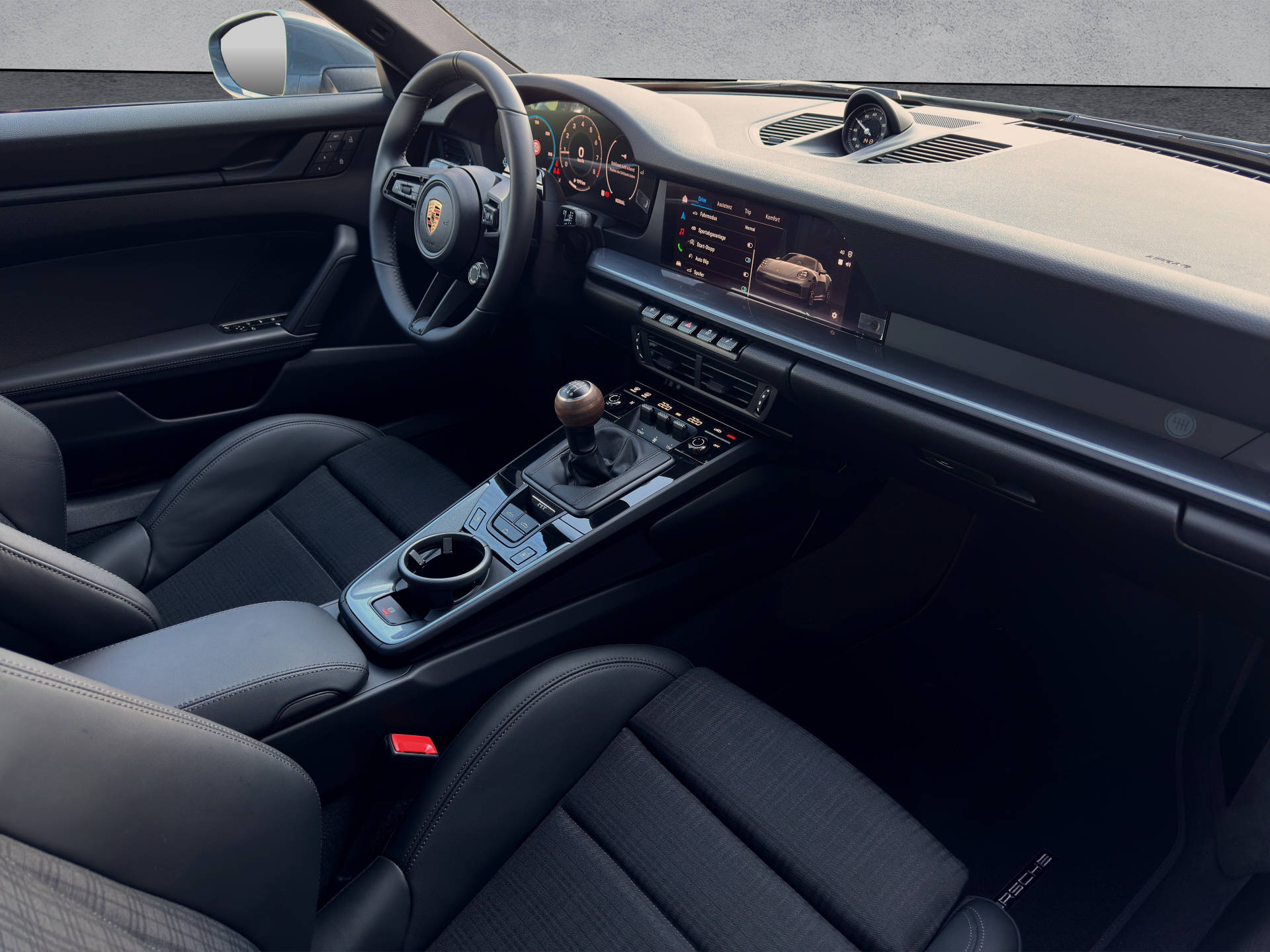 PORSCHE 911 Carrera T Cabriolet-image-7