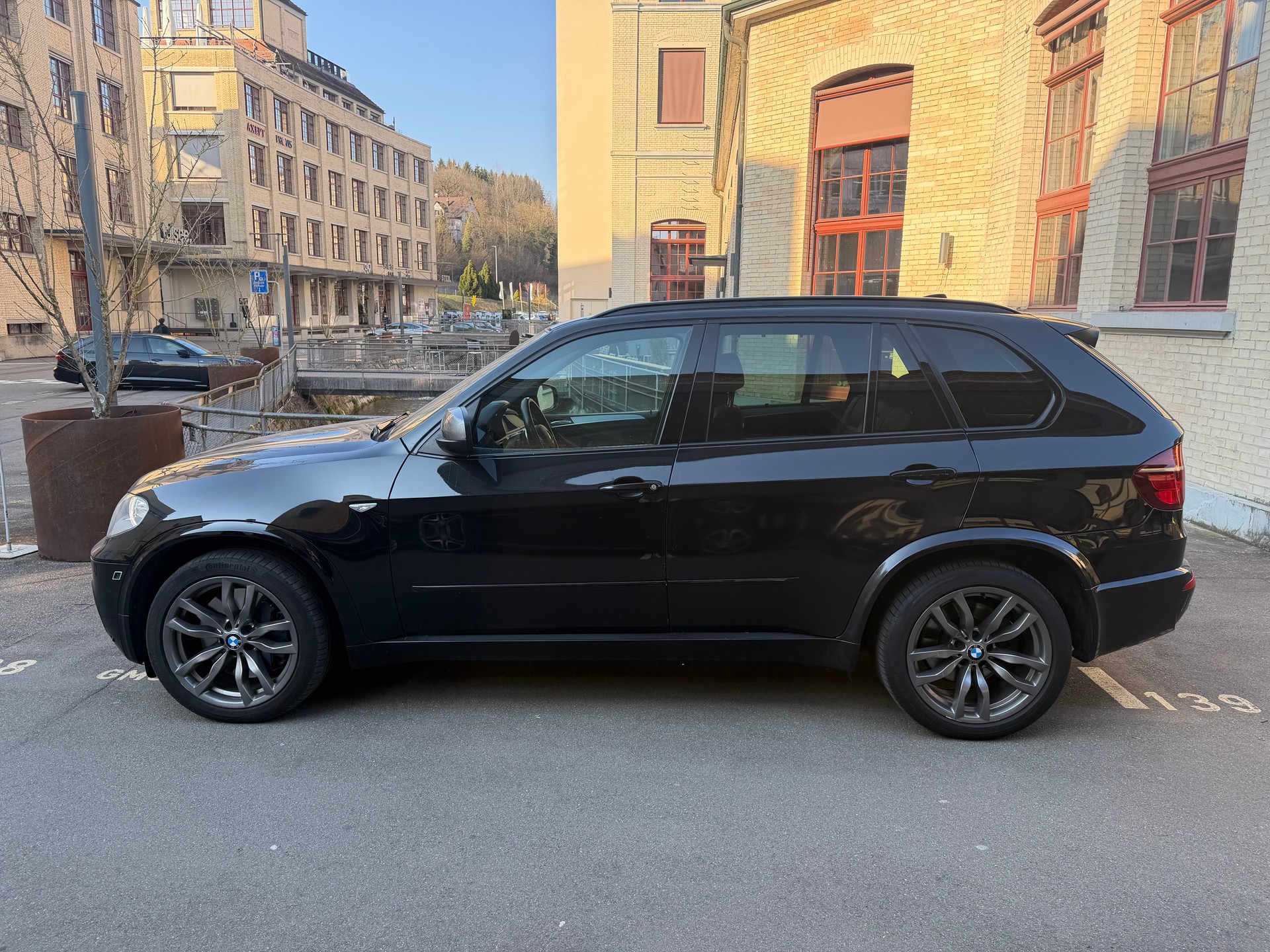 BMW X5 xDrive M50d Steptronic-image-2