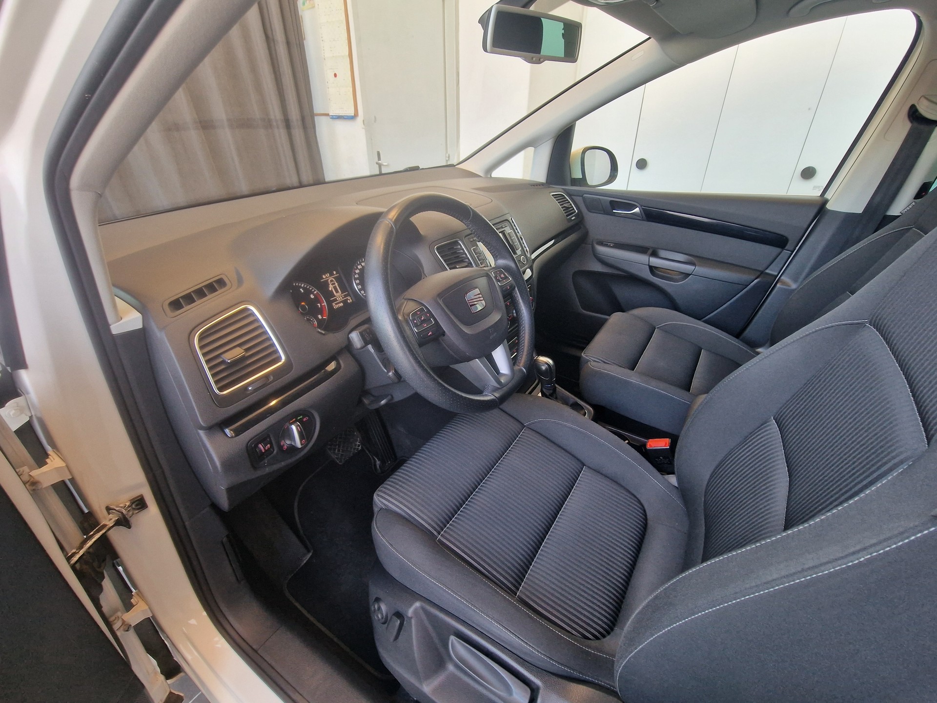 SEAT Alhambra 1.4 TSI Reference Eco-image-9
