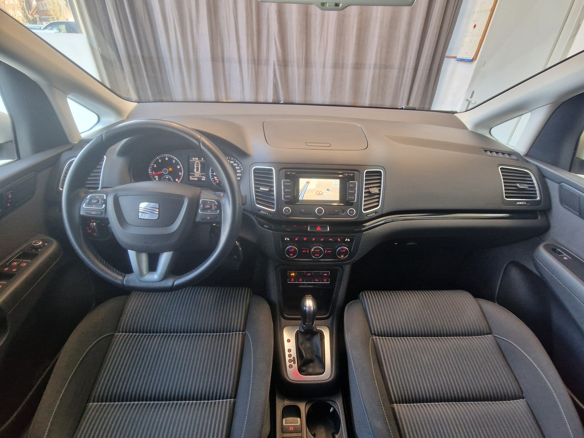 SEAT Alhambra 1.4 TSI Reference Eco-image-8