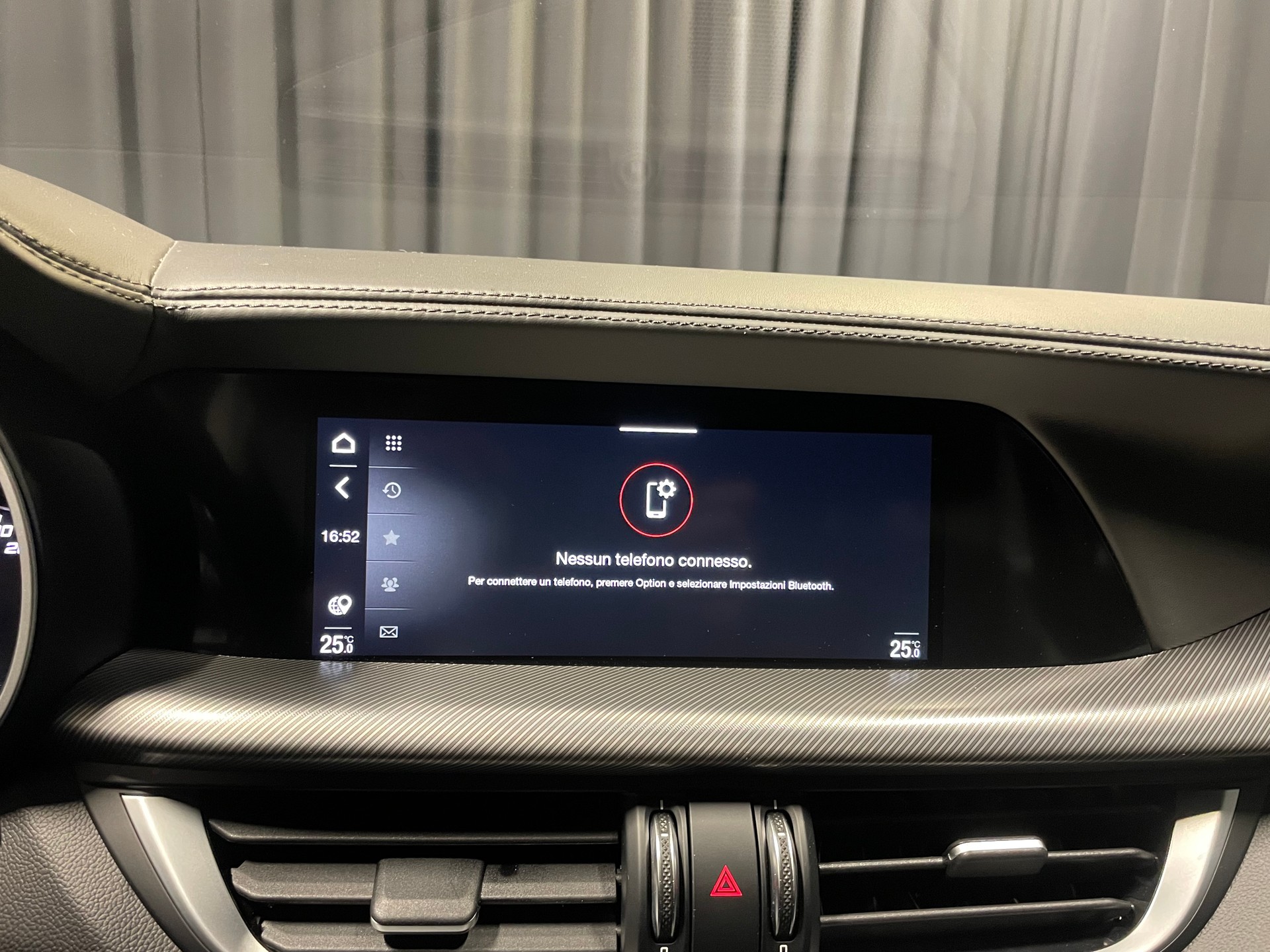 ALFA ROMEO Stelvio 2.2JTDM Veloce Ti Q4Automatic(79)(M)-image-14