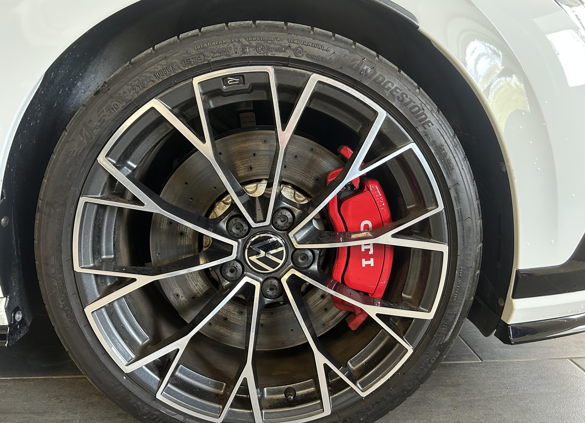 VW Golf VIII 2.0 TSI GTI Clubsport DSG-image-23