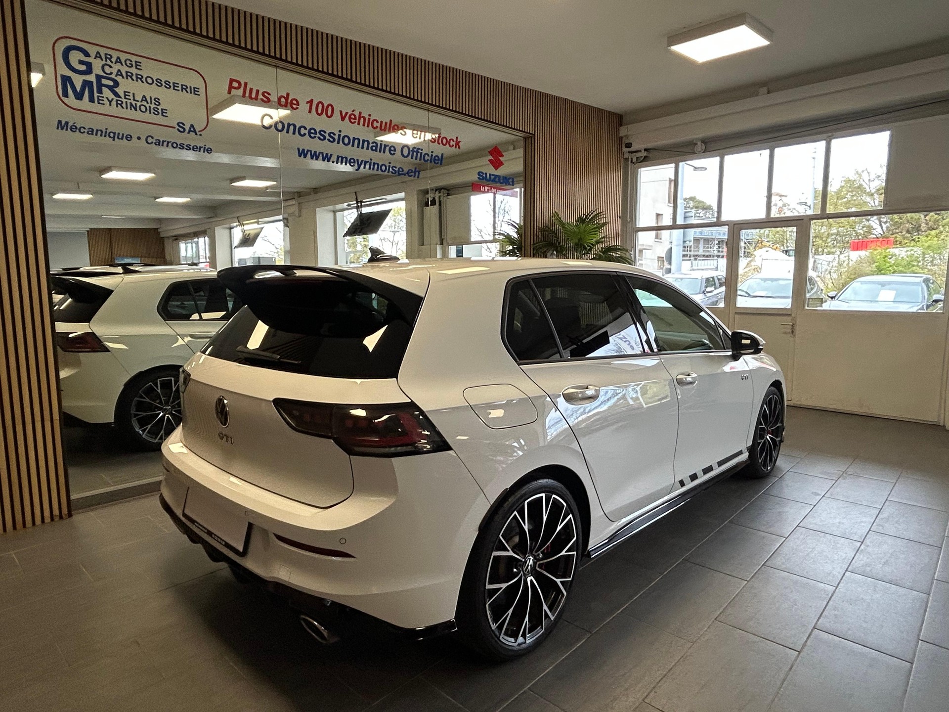 VW Golf VIII 2.0 TSI GTI Clubsport DSG-image-6