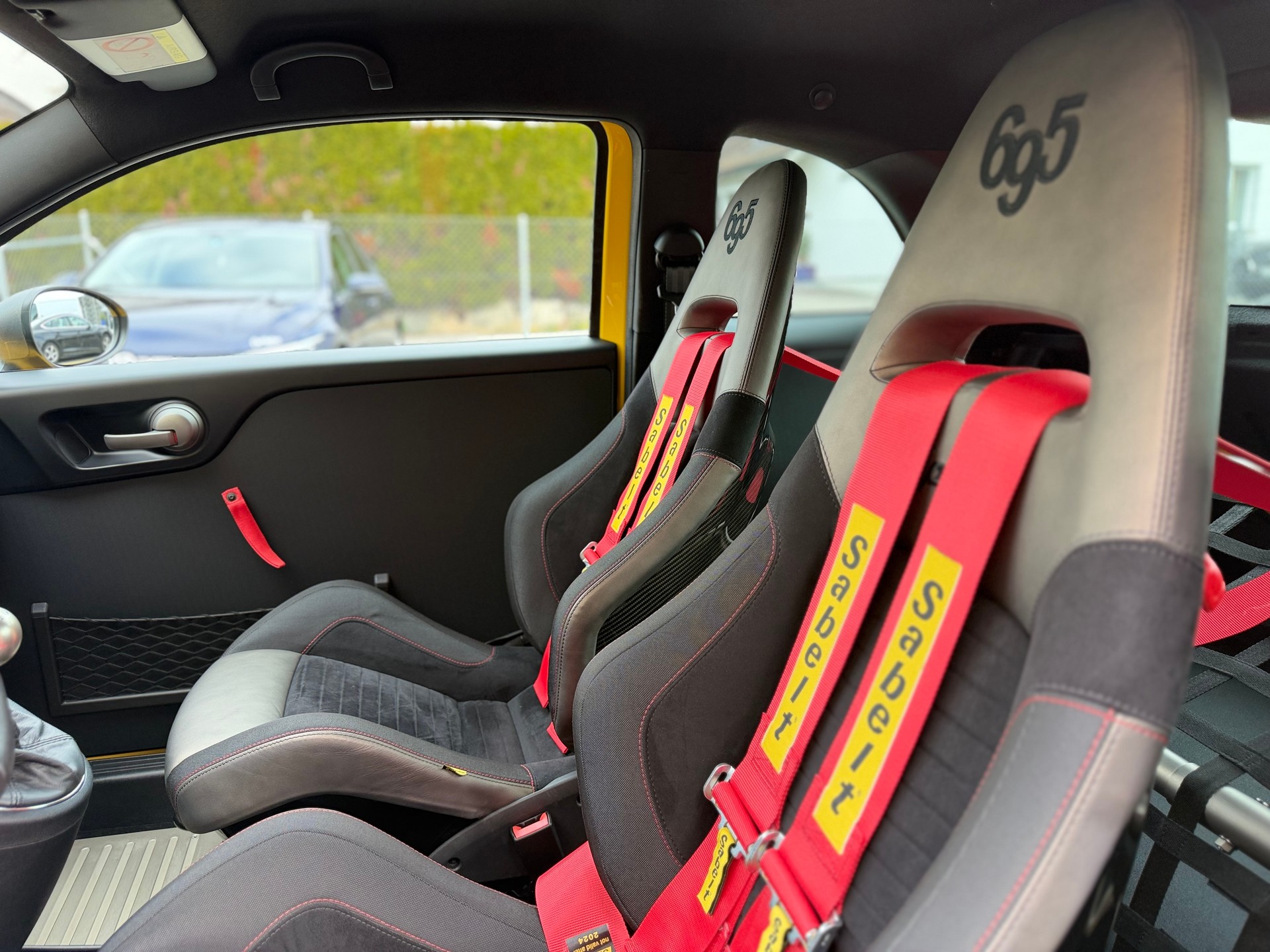FIAT 695 1.4 16V Turbo Abarth Biposto-image-12