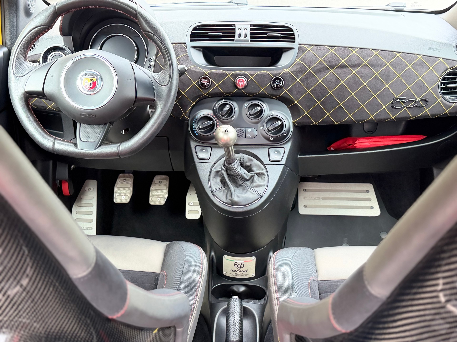 FIAT 695 1.4 16V Turbo Abarth Biposto-image-16