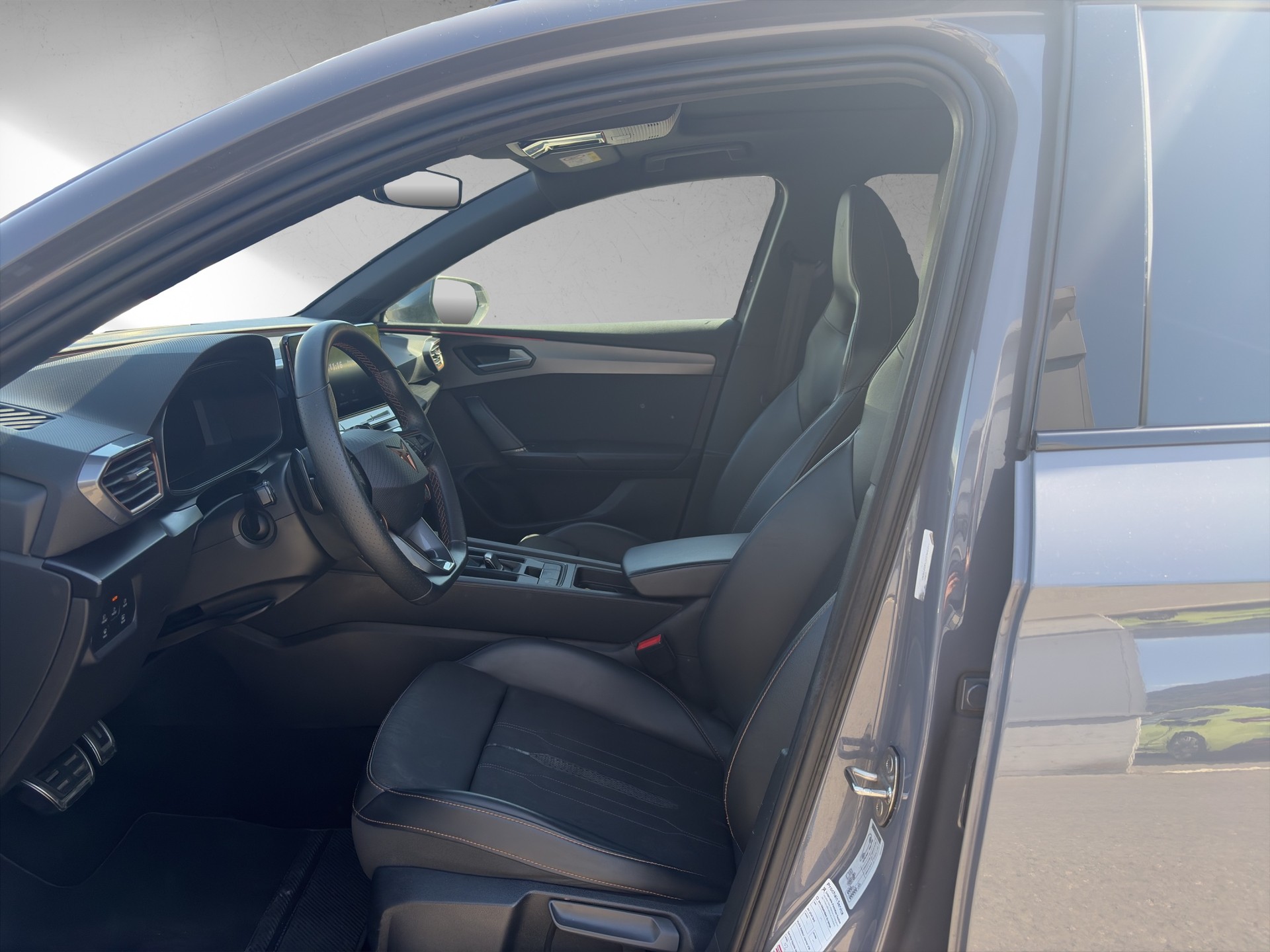 CUPRA LEON ST 1.4 e-HYBRID pHEV DSG-image-9