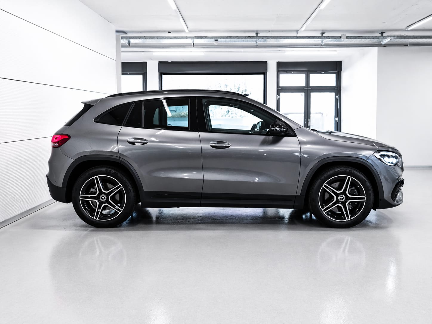 MERCEDES-BENZ GLA 250 4Matic AMG Line *CH-Fahrzeug* *Leasing ohne Anzahlung ab 480.--showroom-element-3