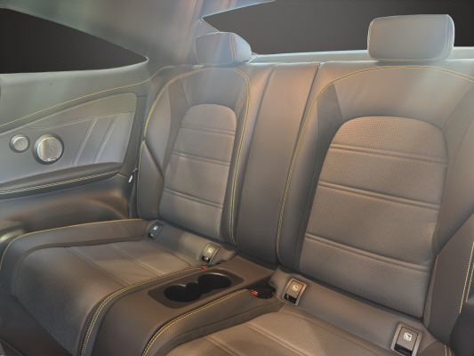 MERCEDES-BENZ C 63 S AMG Premium-image-10
