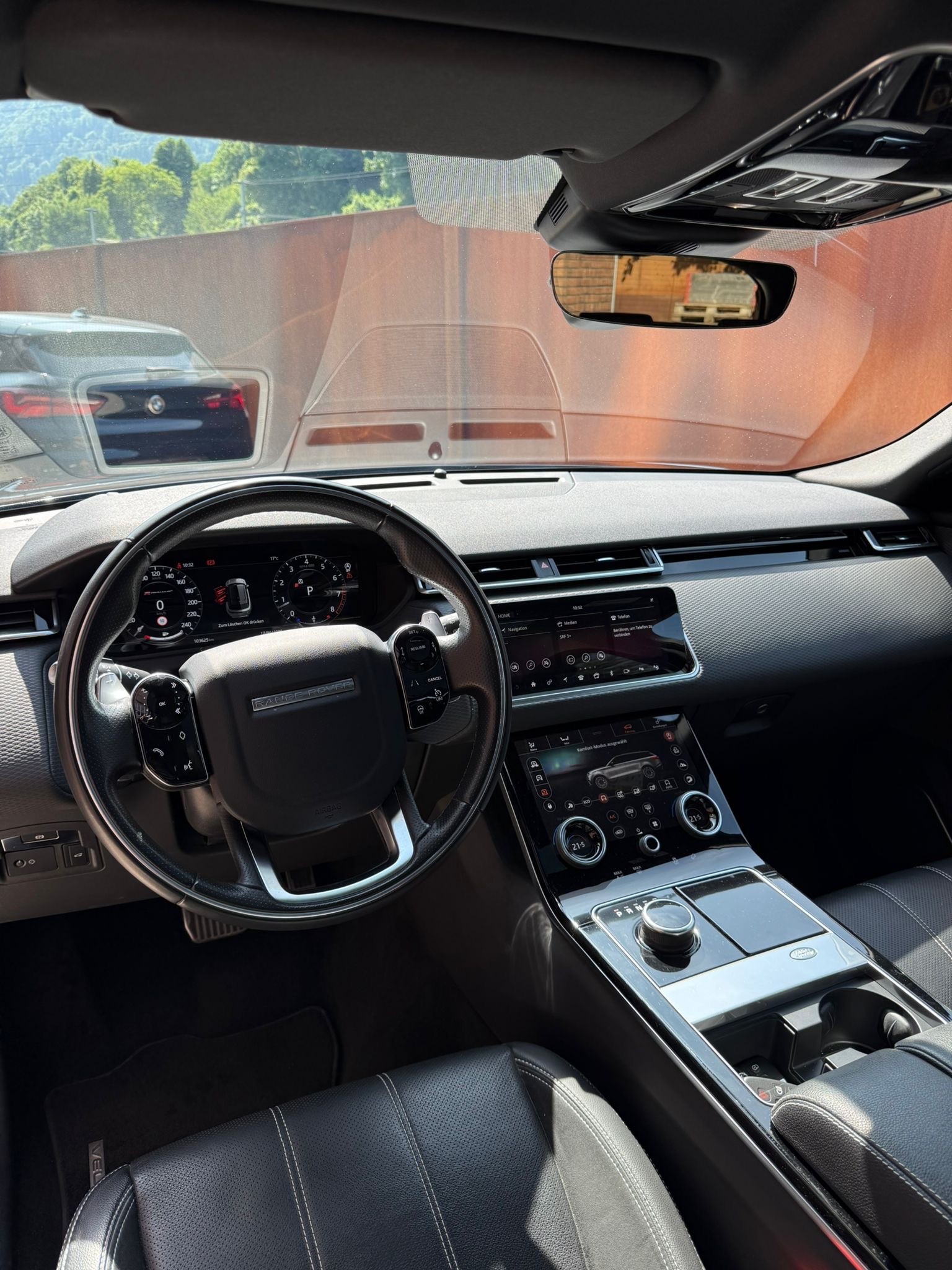 LAND ROVER Range Rover Velar R-Dynamic P 300 SE Automatic-image-1
