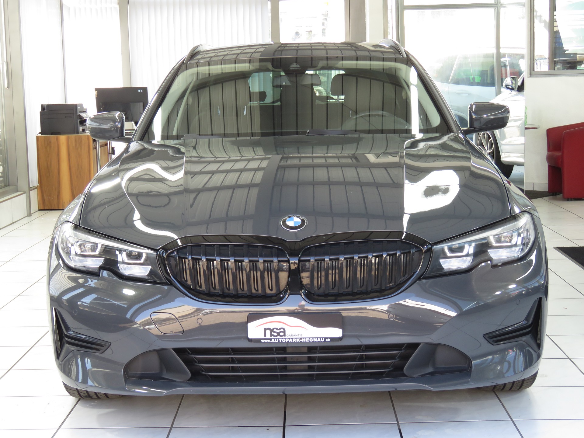 BMW 318d 48V Touring Luxury Line Steptronic (Automat)-image-1