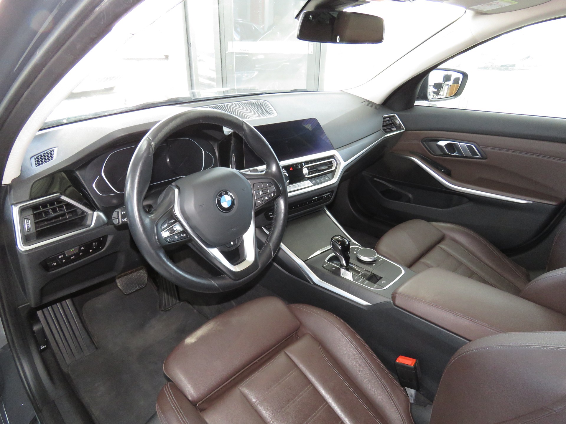 BMW 318d 48V Touring Luxury Line Steptronic (Automat)-image-6