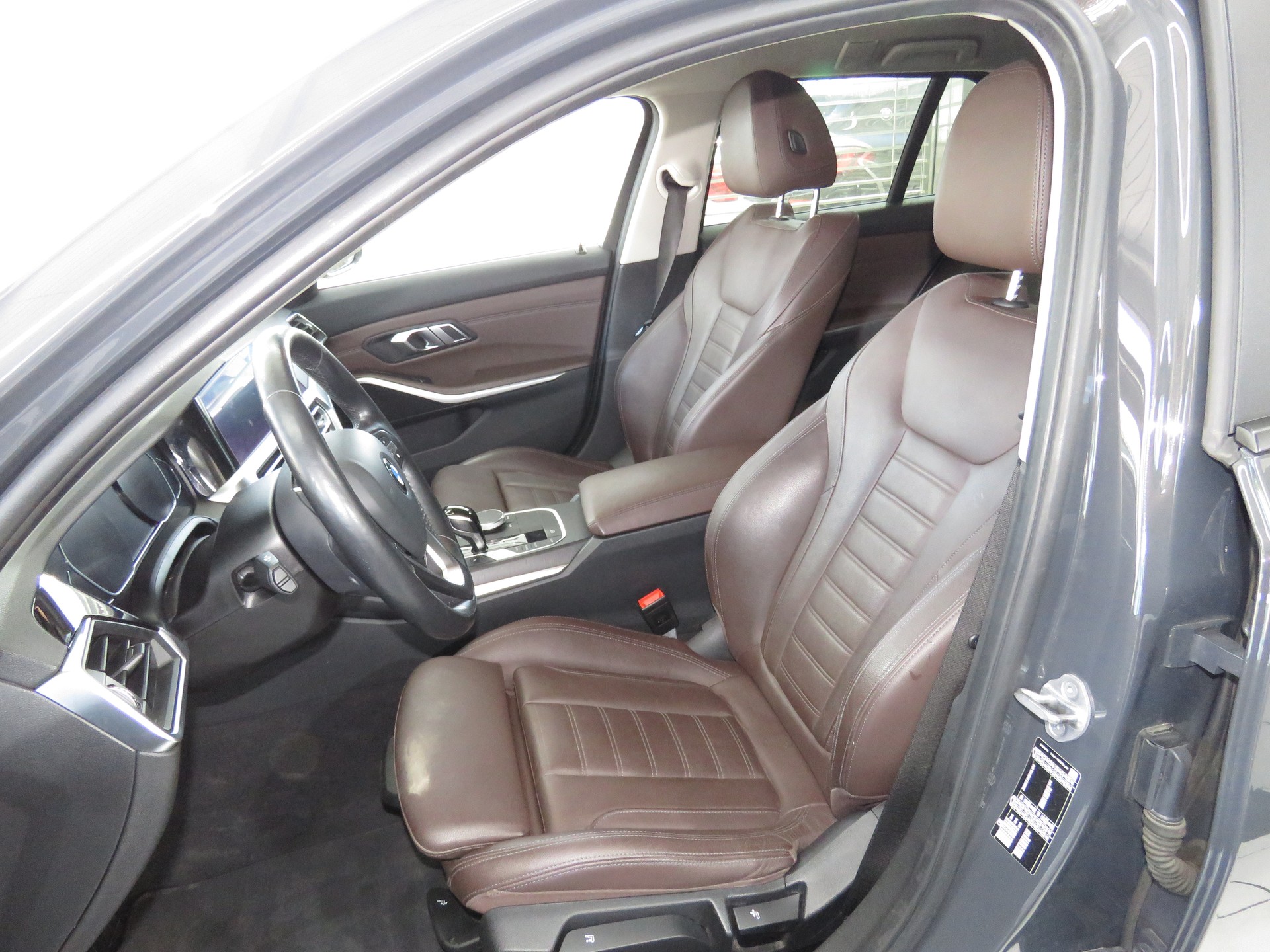 BMW 318d 48V Touring Luxury Line Steptronic (Automat)-image-7