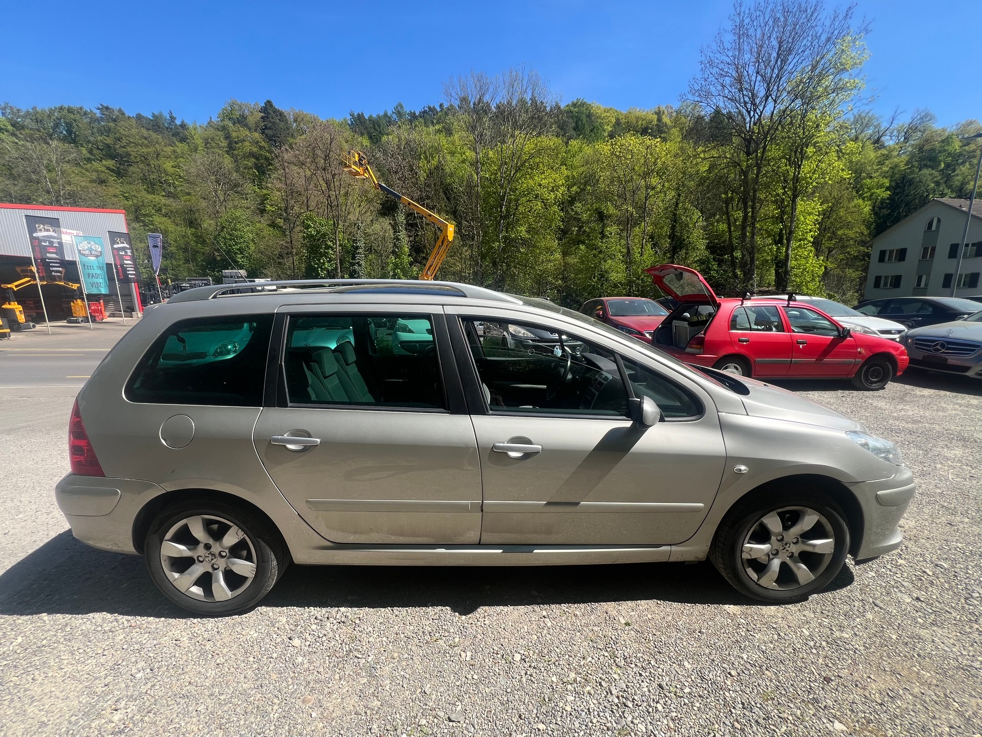 PEUGEOT 307 SW 2.0 16V Premium-image-3