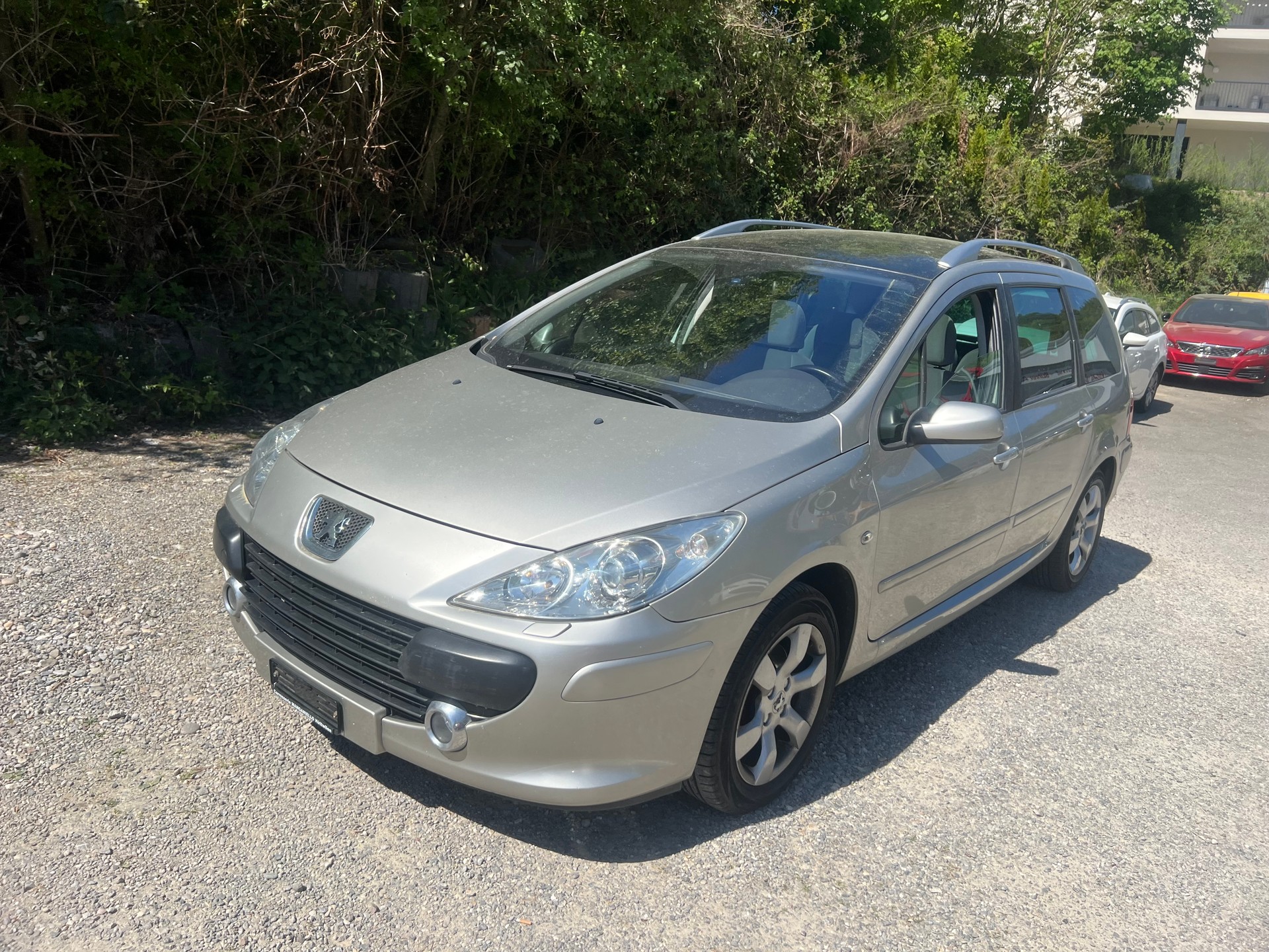 PEUGEOT 307 SW 2.0 16V Premium-image-2