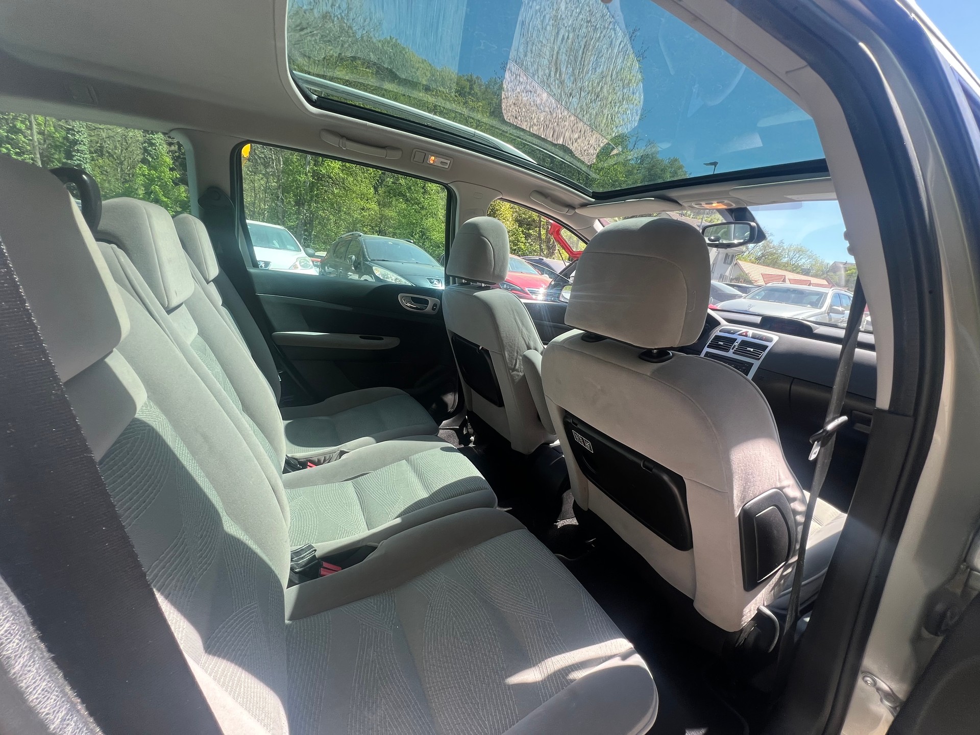 PEUGEOT 307 SW 2.0 16V Premium-image-11