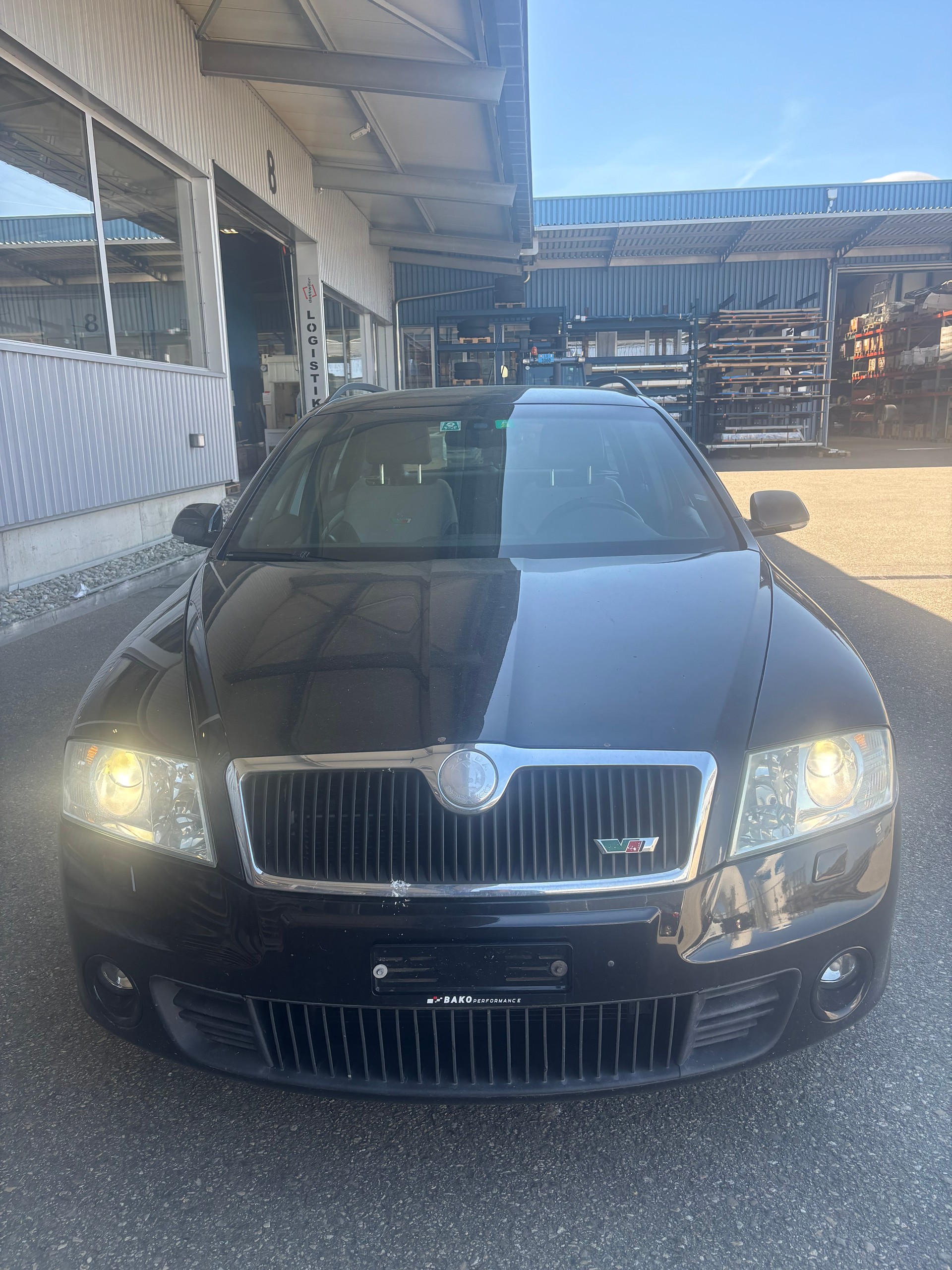 SKODA Octavia 2.0 TFSI RS-image-1