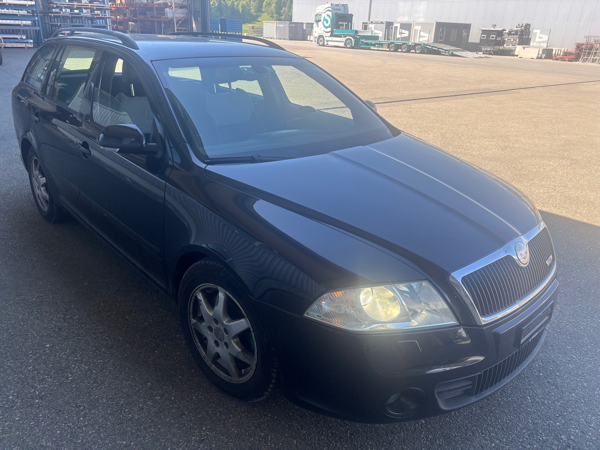 SKODA Octavia 2.0 TFSI RS-image-2