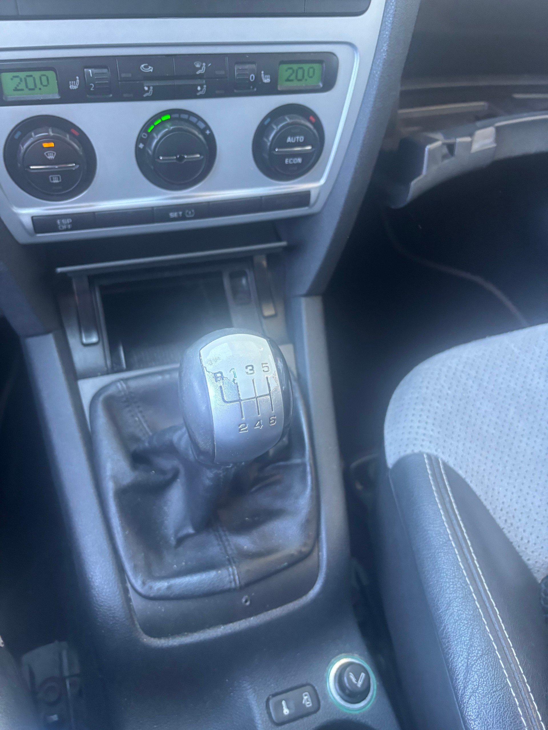 SKODA Octavia 2.0 TFSI RS-image-8