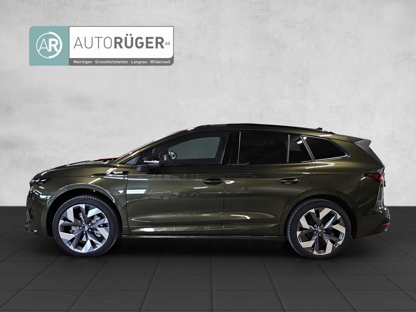 SKODA Enyaq 4x4 RS-image-2