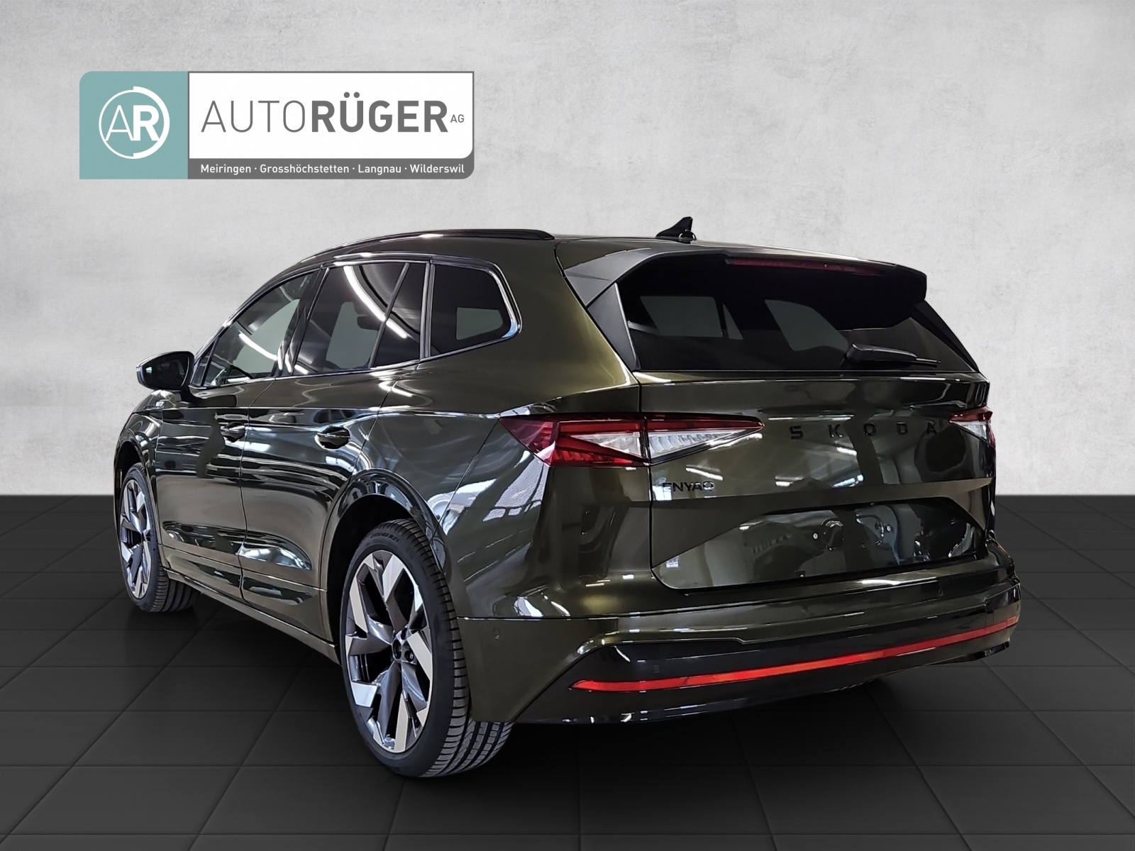 SKODA Enyaq 4x4 RS-image-3