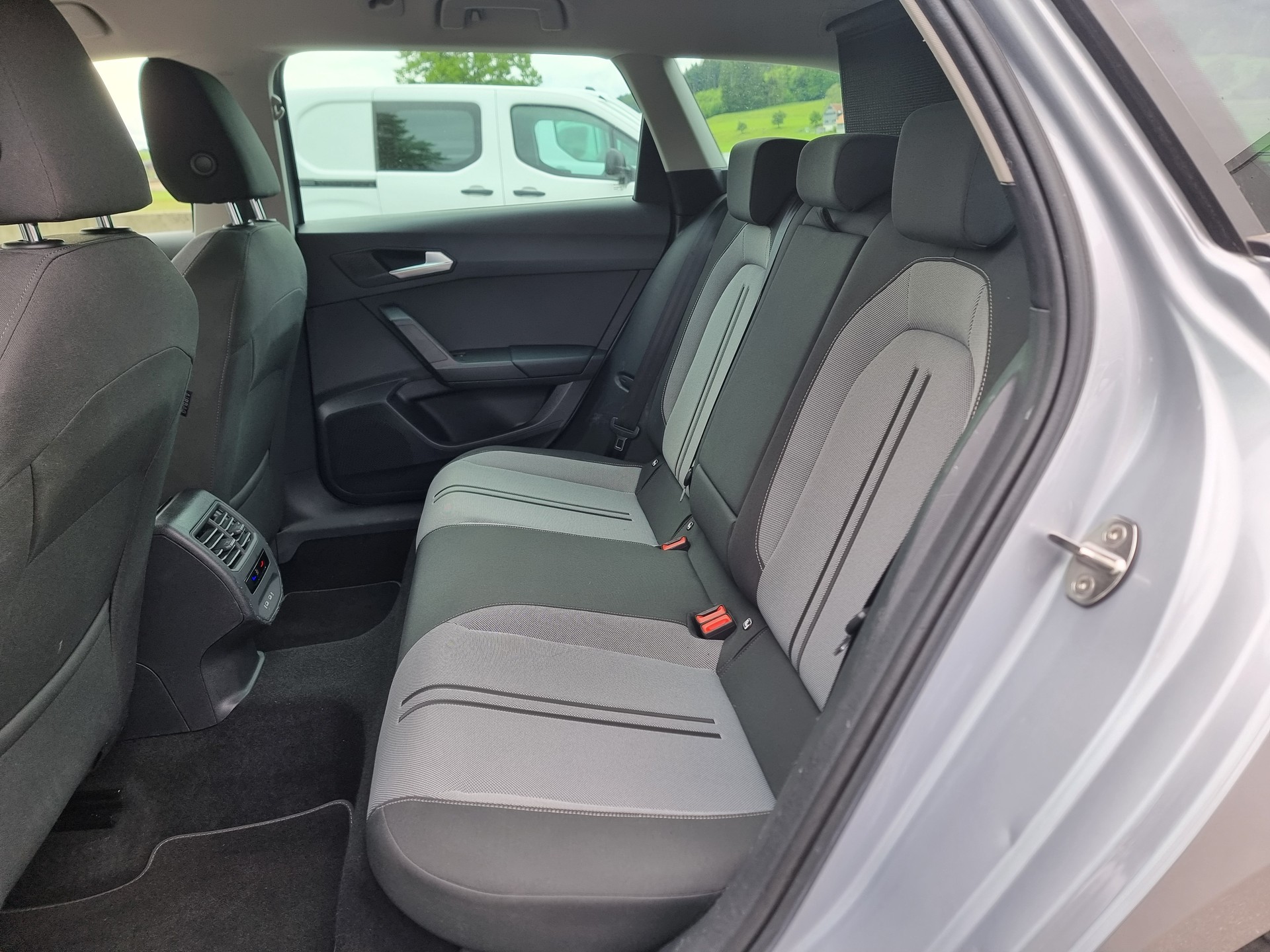 SEAT Leon ST 2.0 TDI EVO DSG Style-image-6