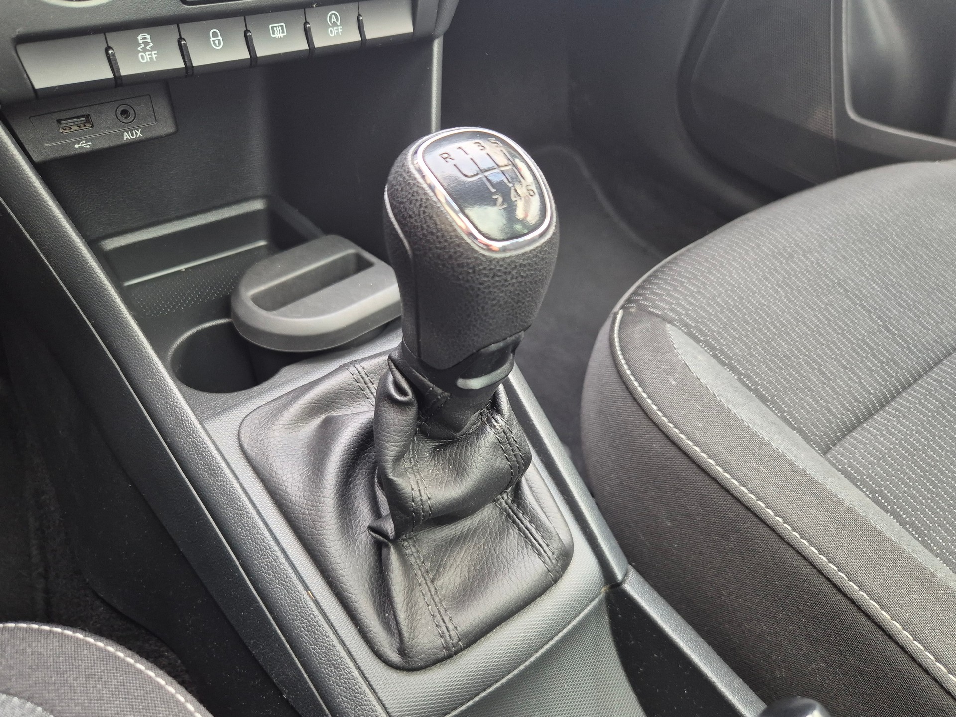 SKODA Rapid Spaceback 1.2 TSI Ambition-image-11