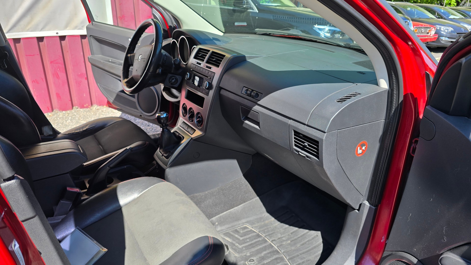 DODGE Caliber 2.4 SRT4-image-16