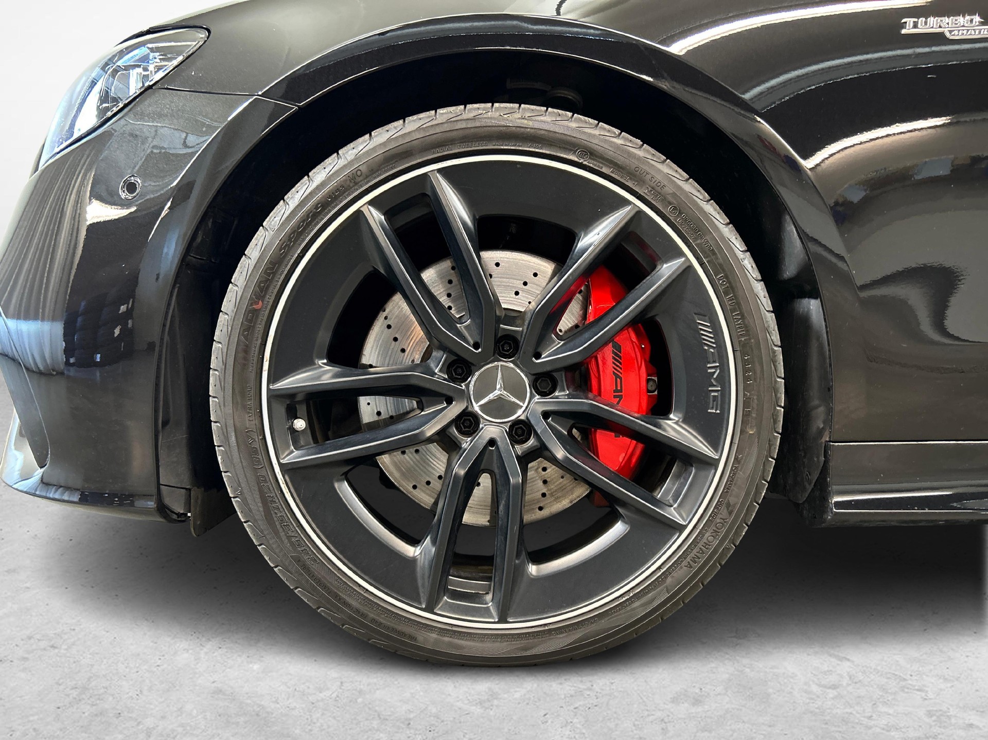 MERCEDES-BENZ E 53 AMG 4matic+ Cabriolet-image-12