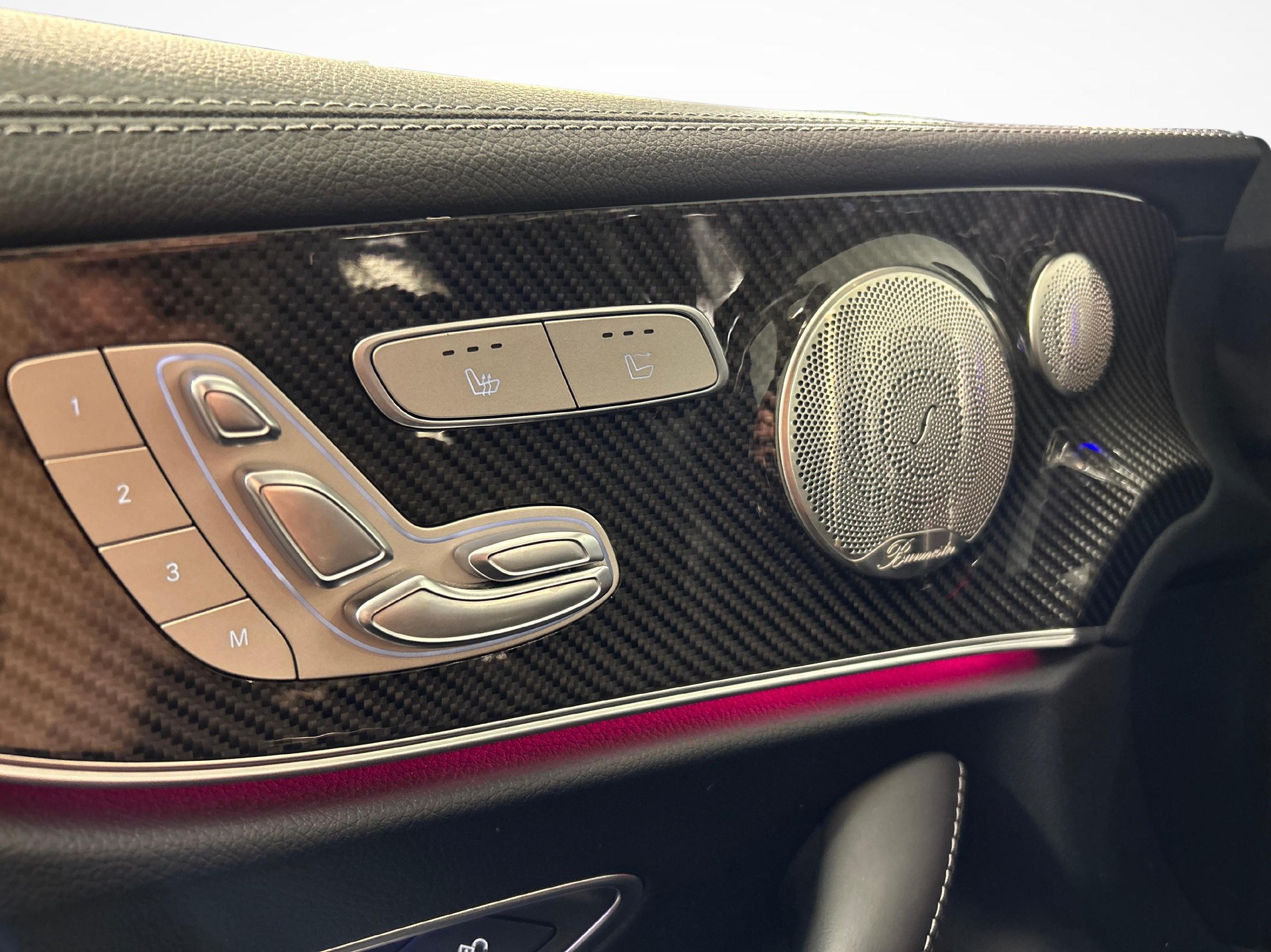 MERCEDES-BENZ E 53 AMG 4matic+ Cabriolet-image-17