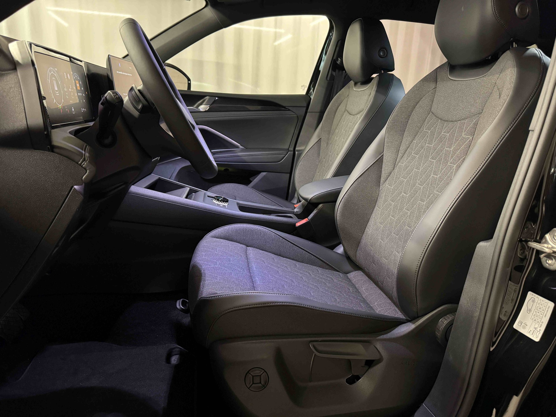 VW Tiguan 2.0 TSI DSG United 4Motion-image-8