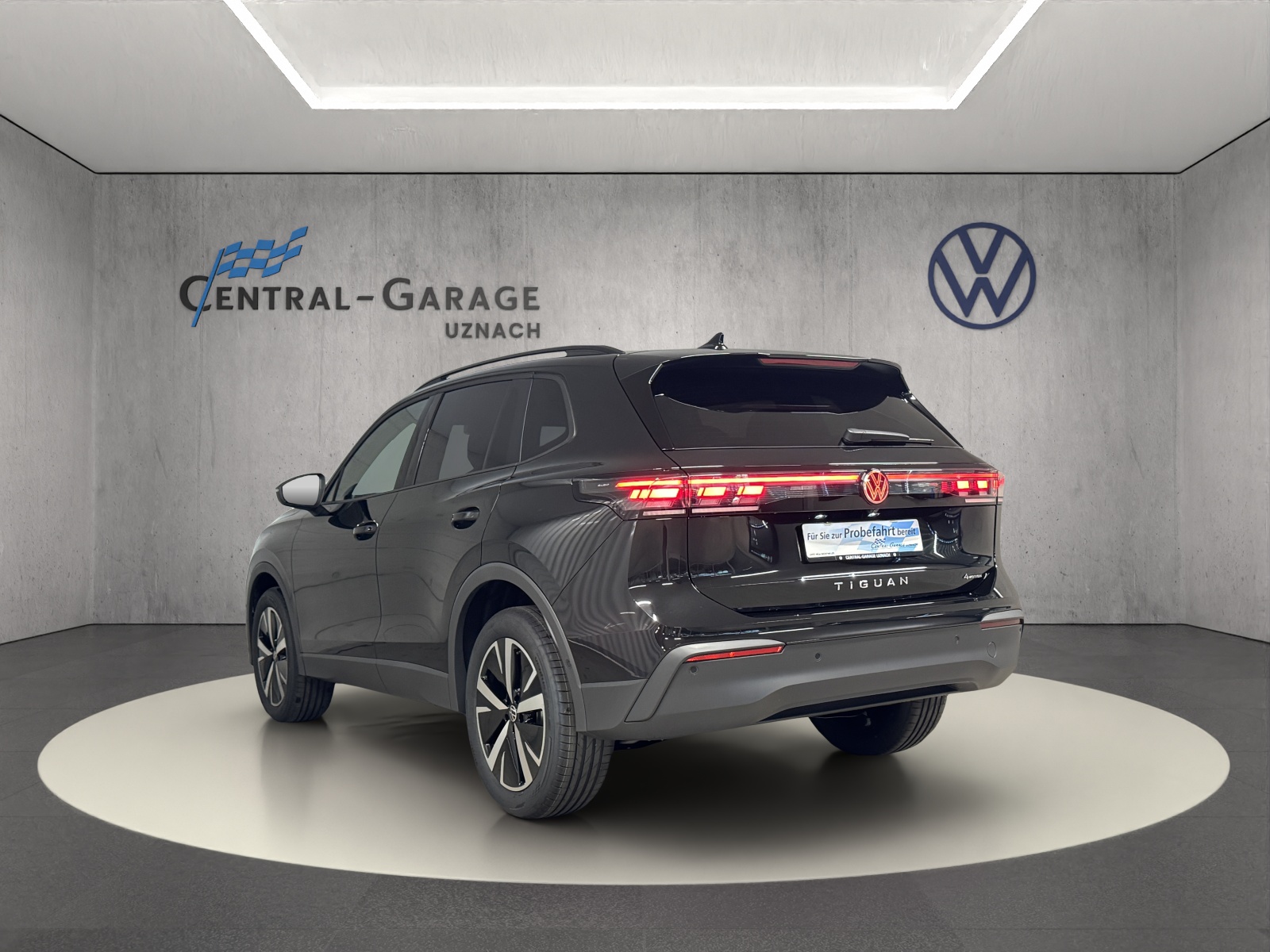 VW Tiguan 2.0 TSI DSG United 4Motion-image-2