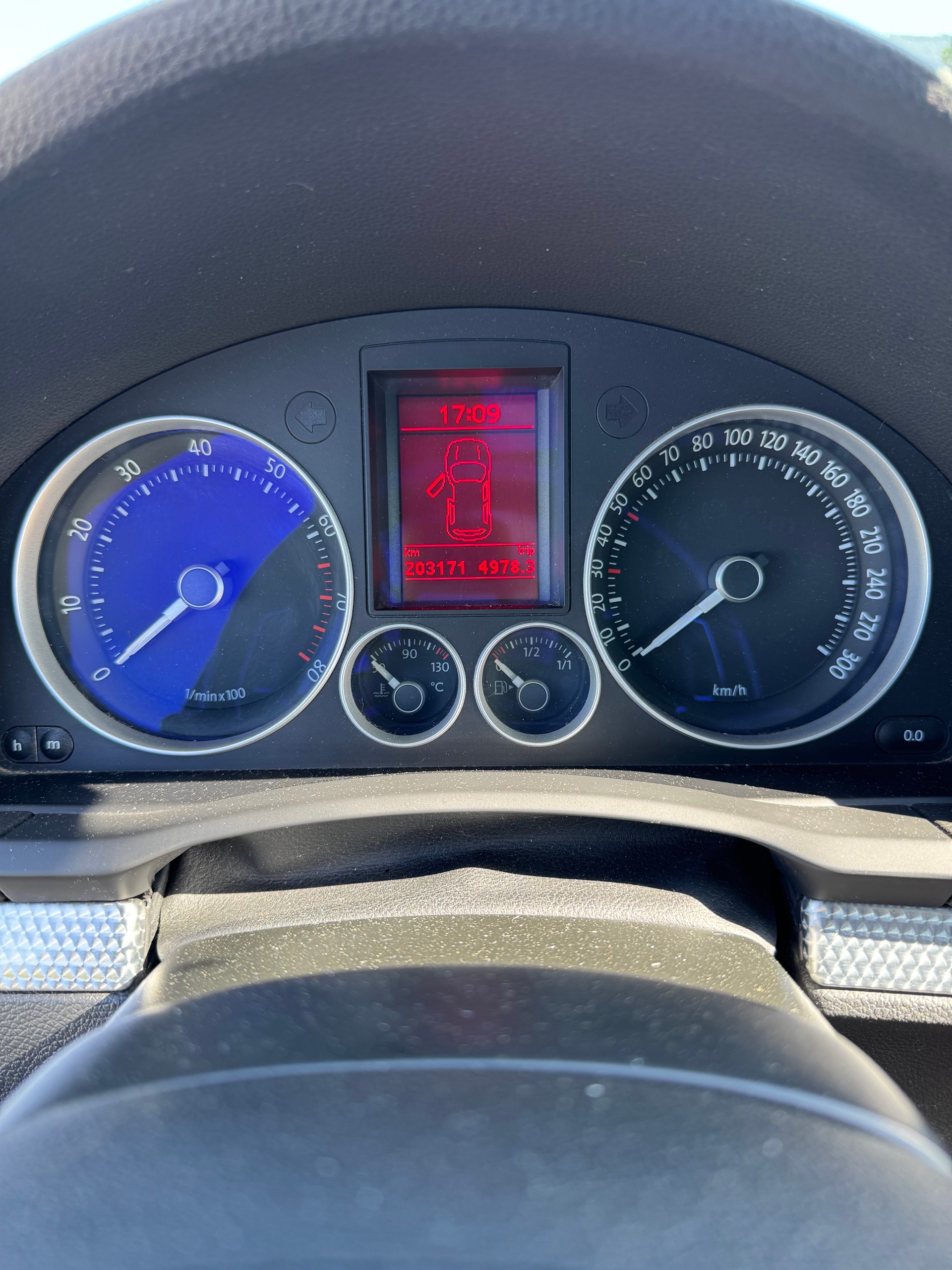 VW 3.2 V6 R32 DSG 4motion-image-16