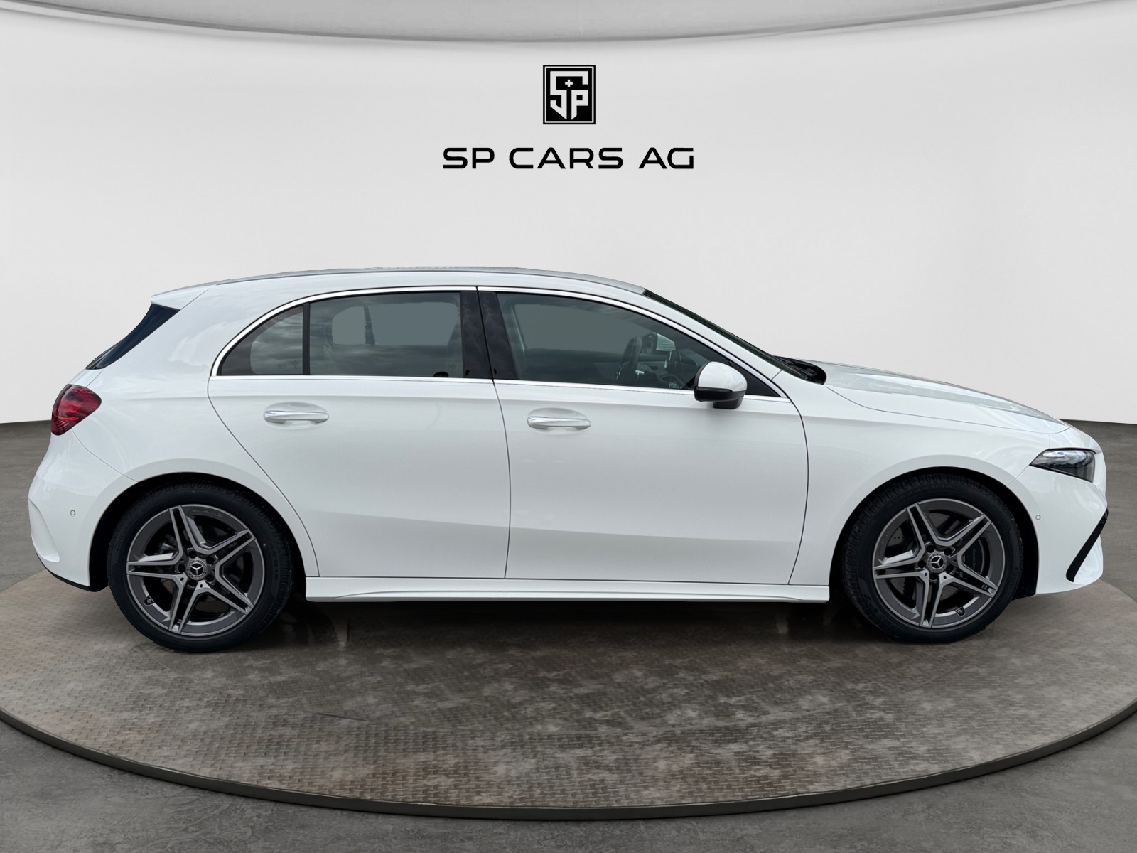 MERCEDES-BENZ A 250 4Matic 8G-DCT AMG-LINE-image-5